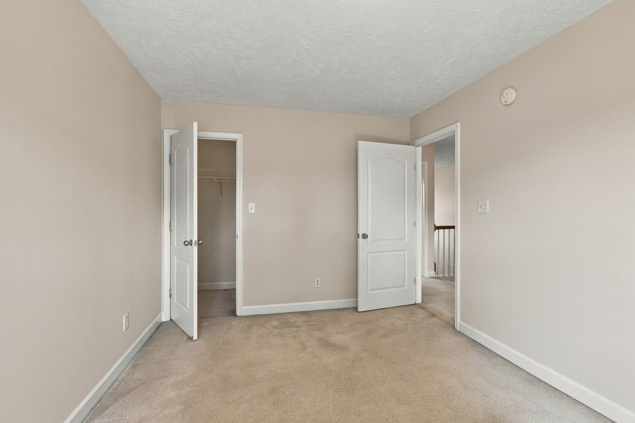 838 Chaqueta Ct