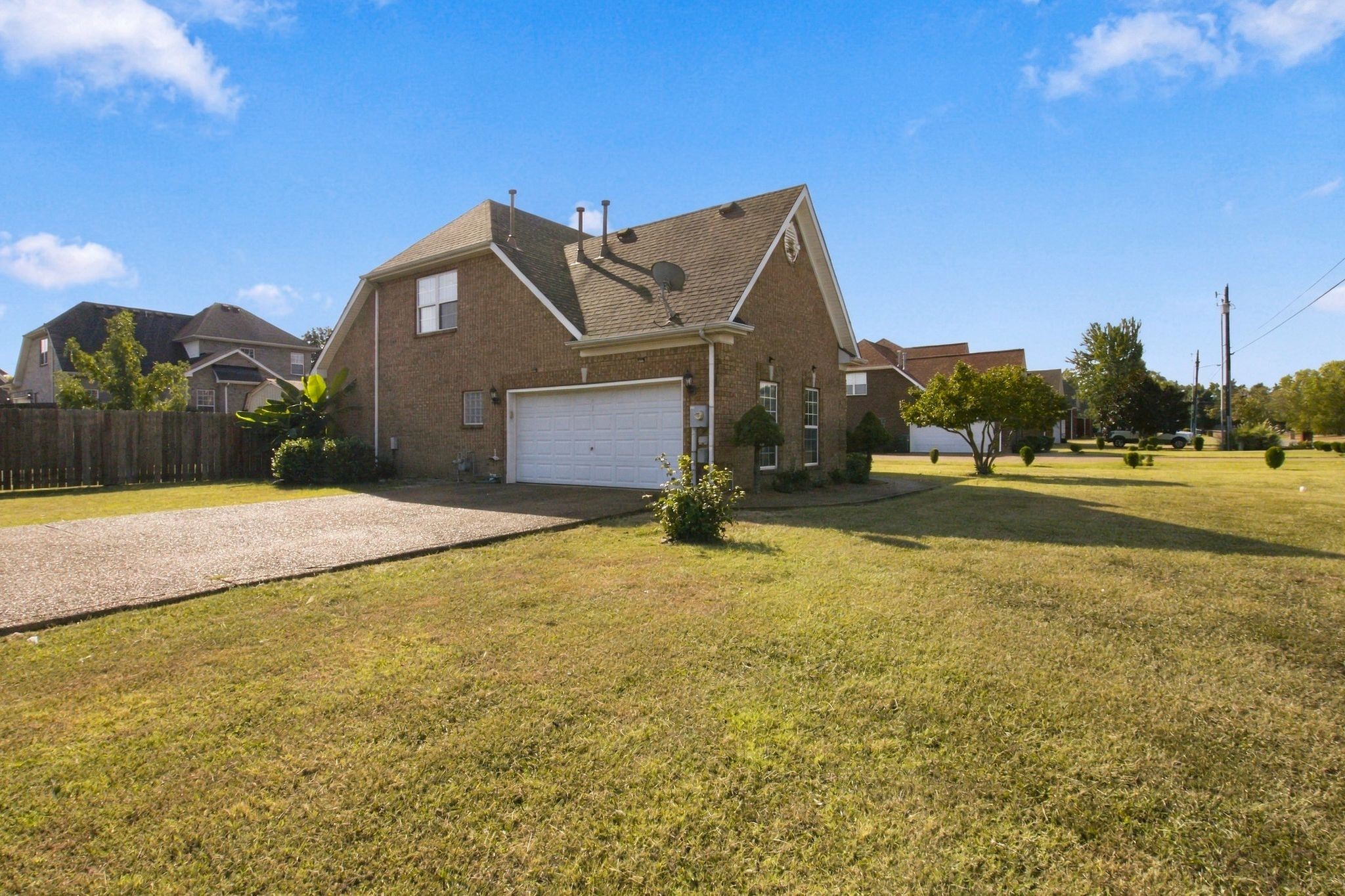 838 Chaqueta Ct