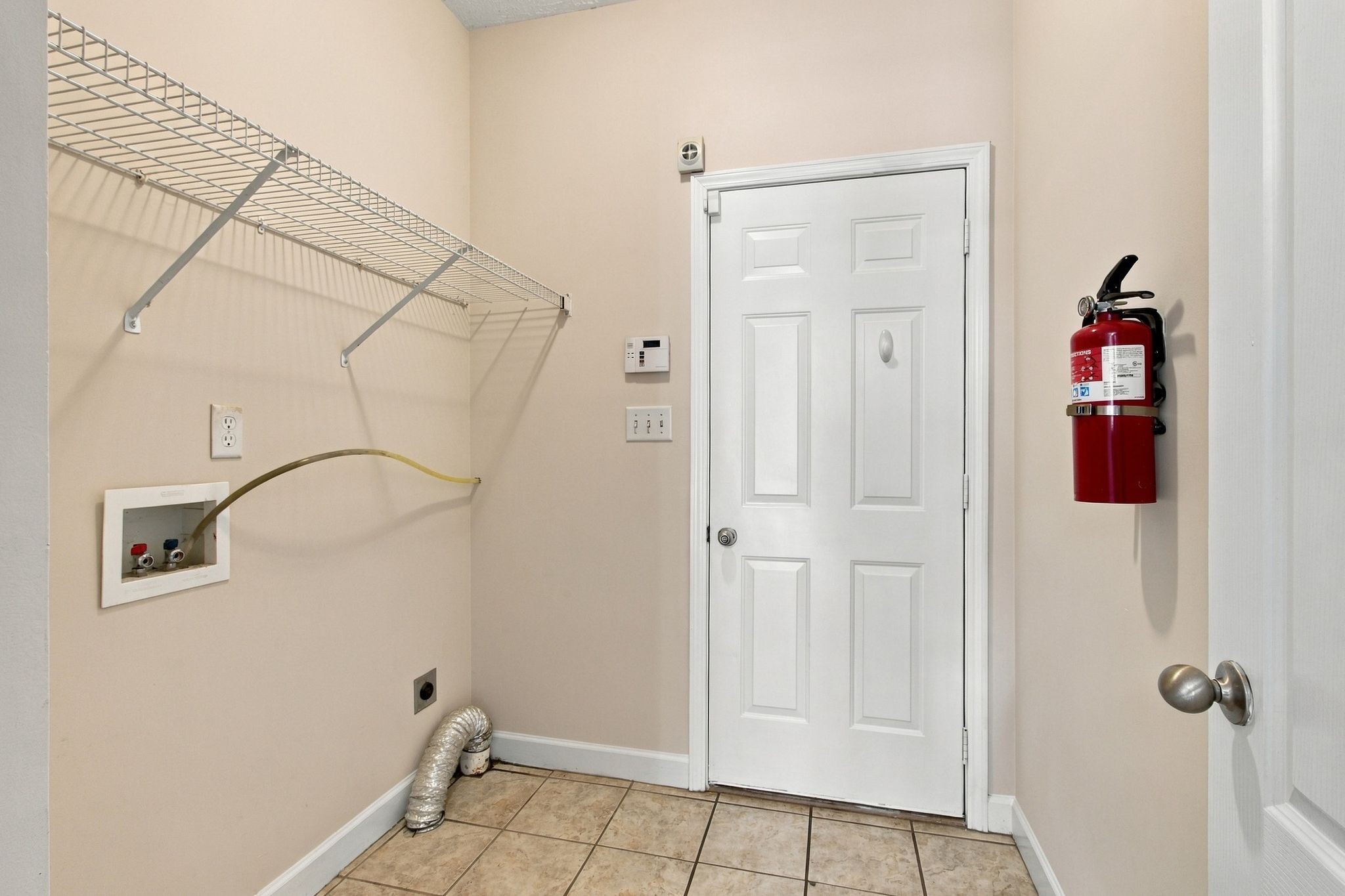 838 Chaqueta Ct