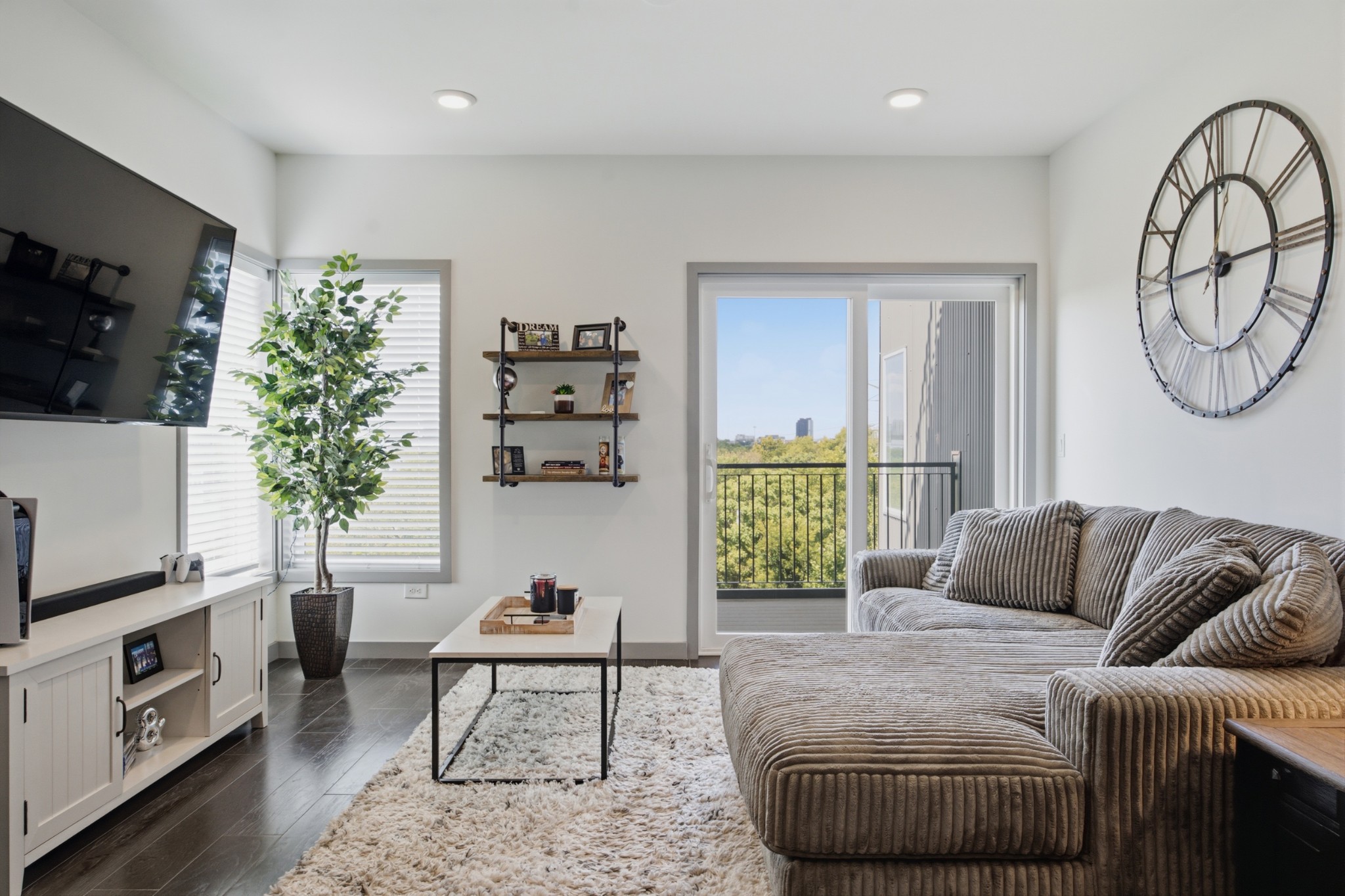 400 Herron Dr Unit: 309