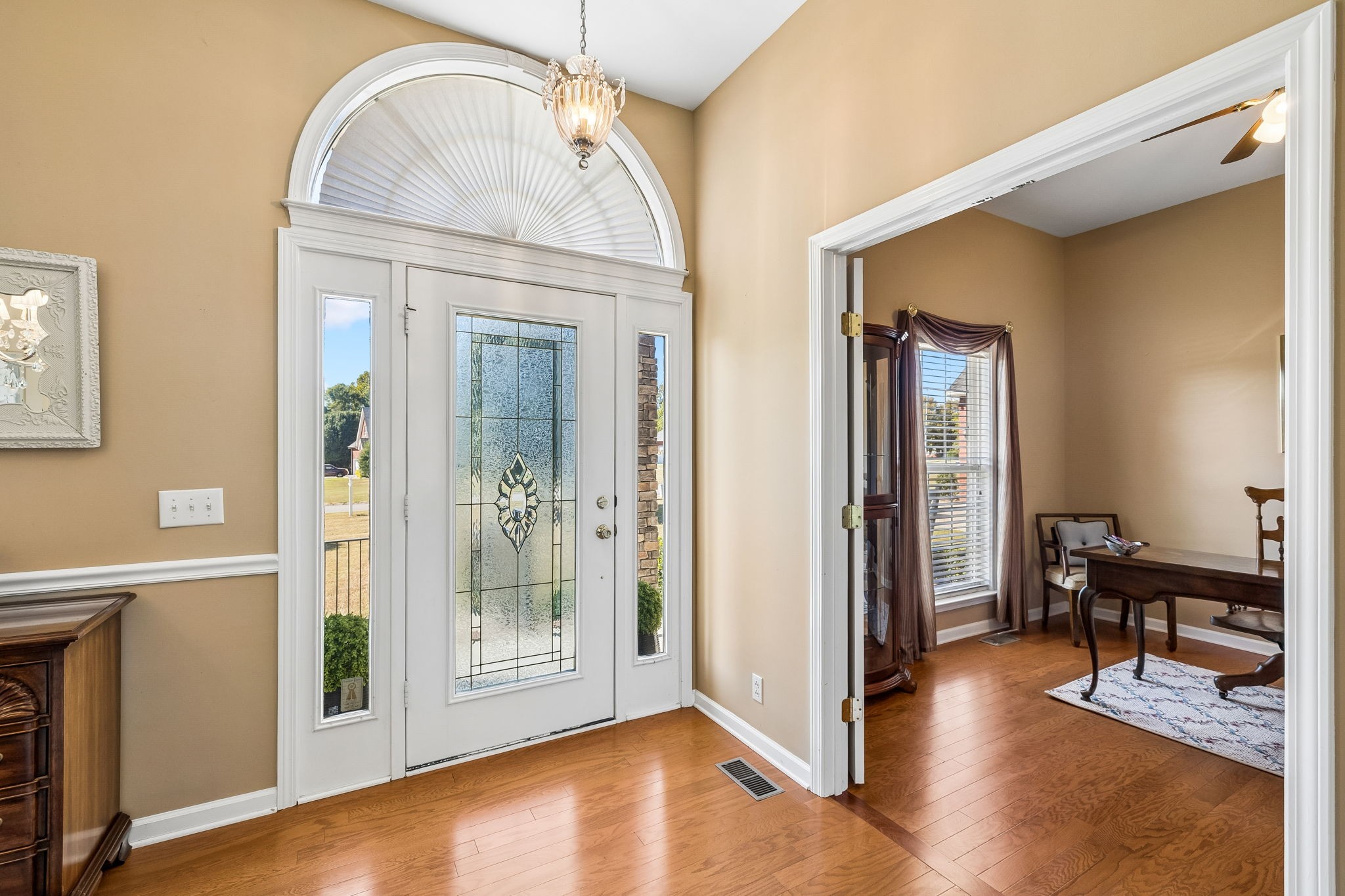 223 Mercedes Dr