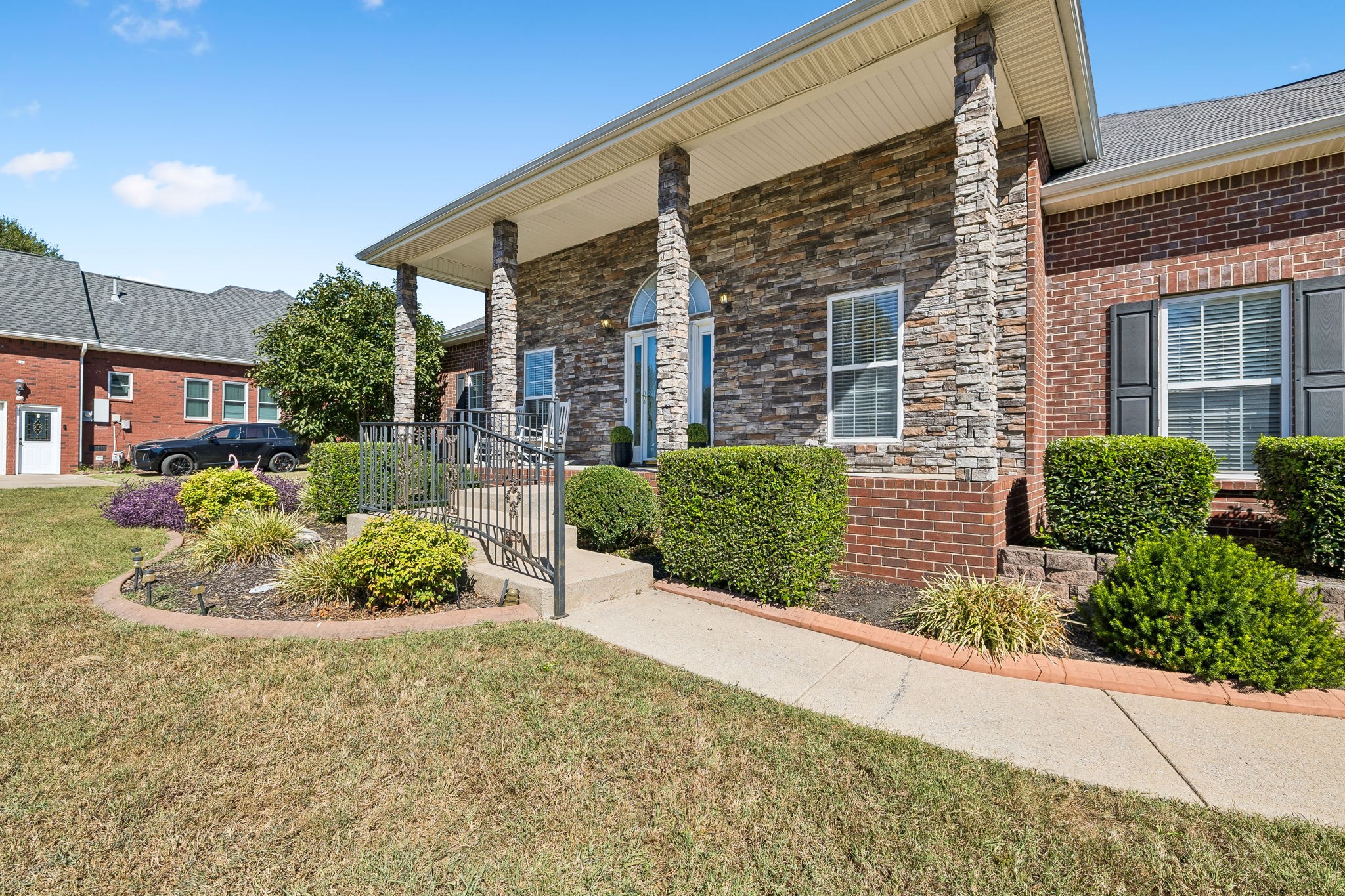 223 Mercedes Dr