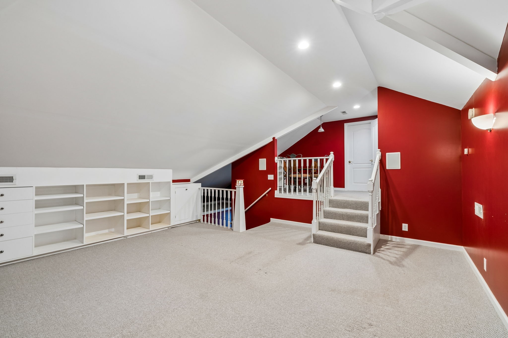 223 Mercedes Dr