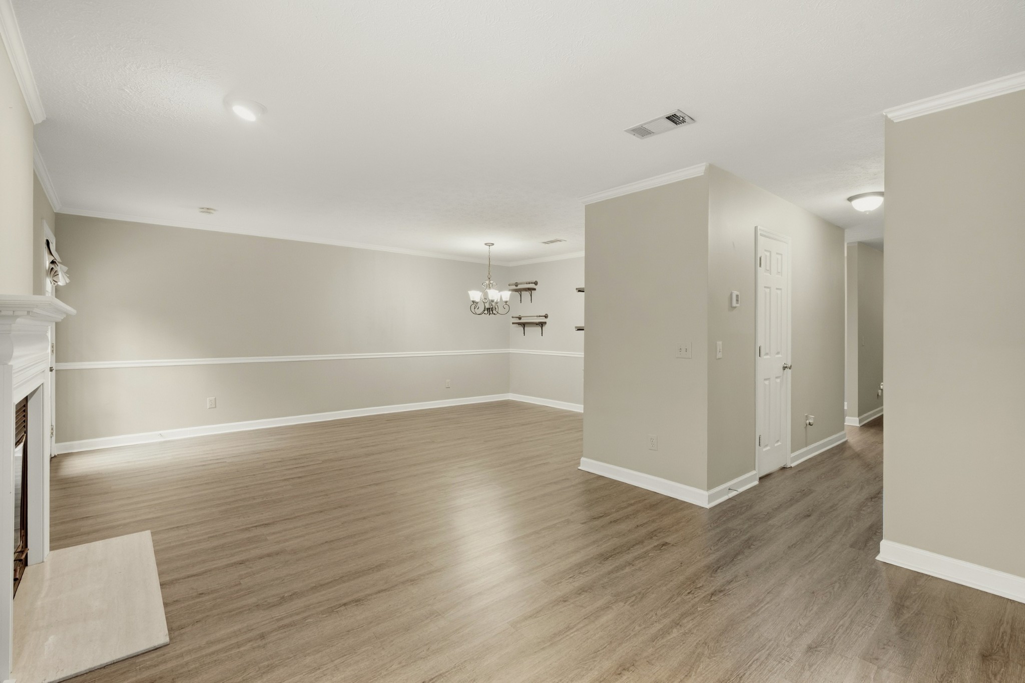 215 Highland Villa Cir
