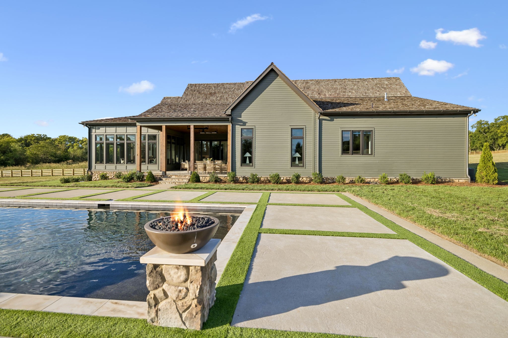 4015 Baileys Cove Ct