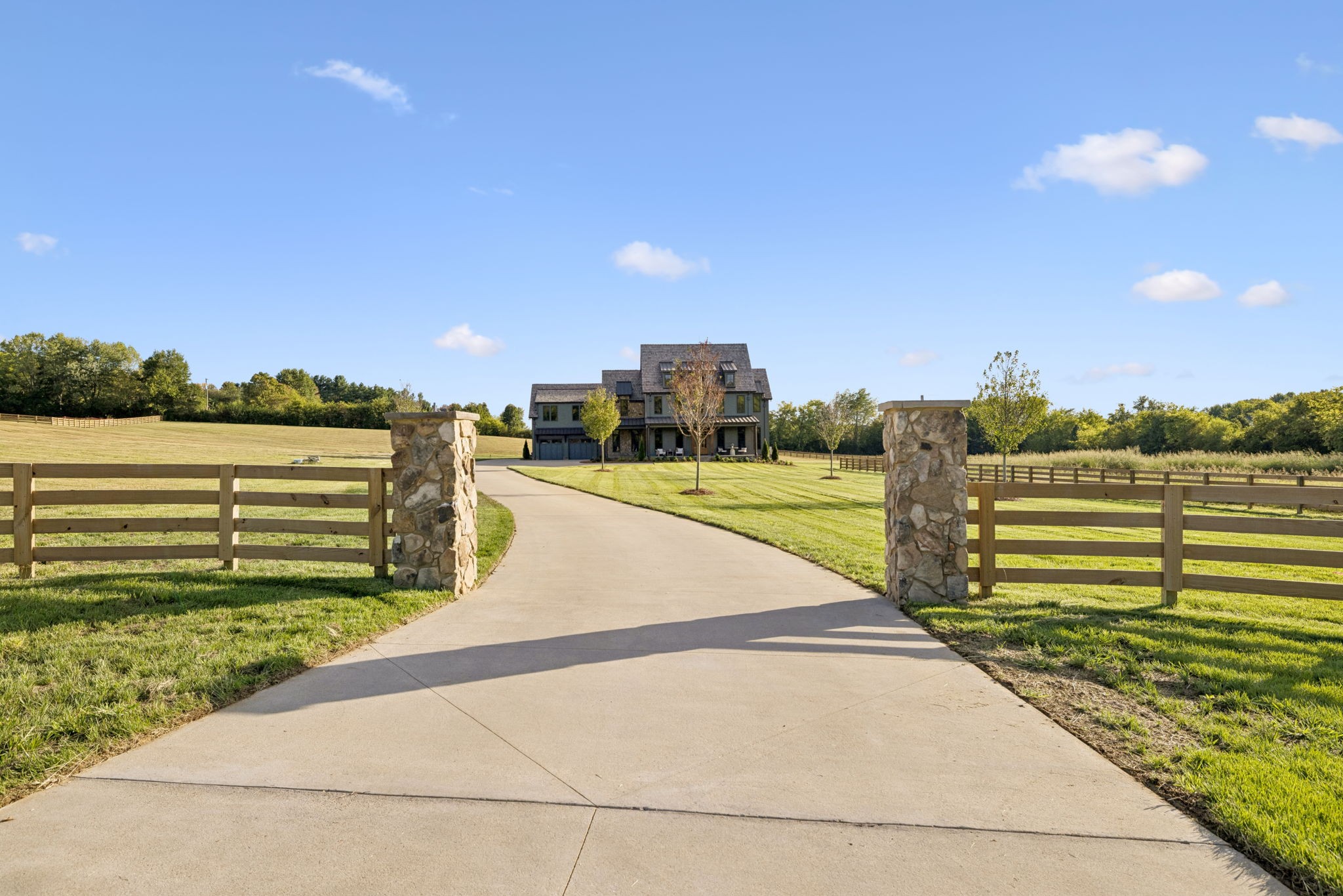 4015 Baileys Cove Ct