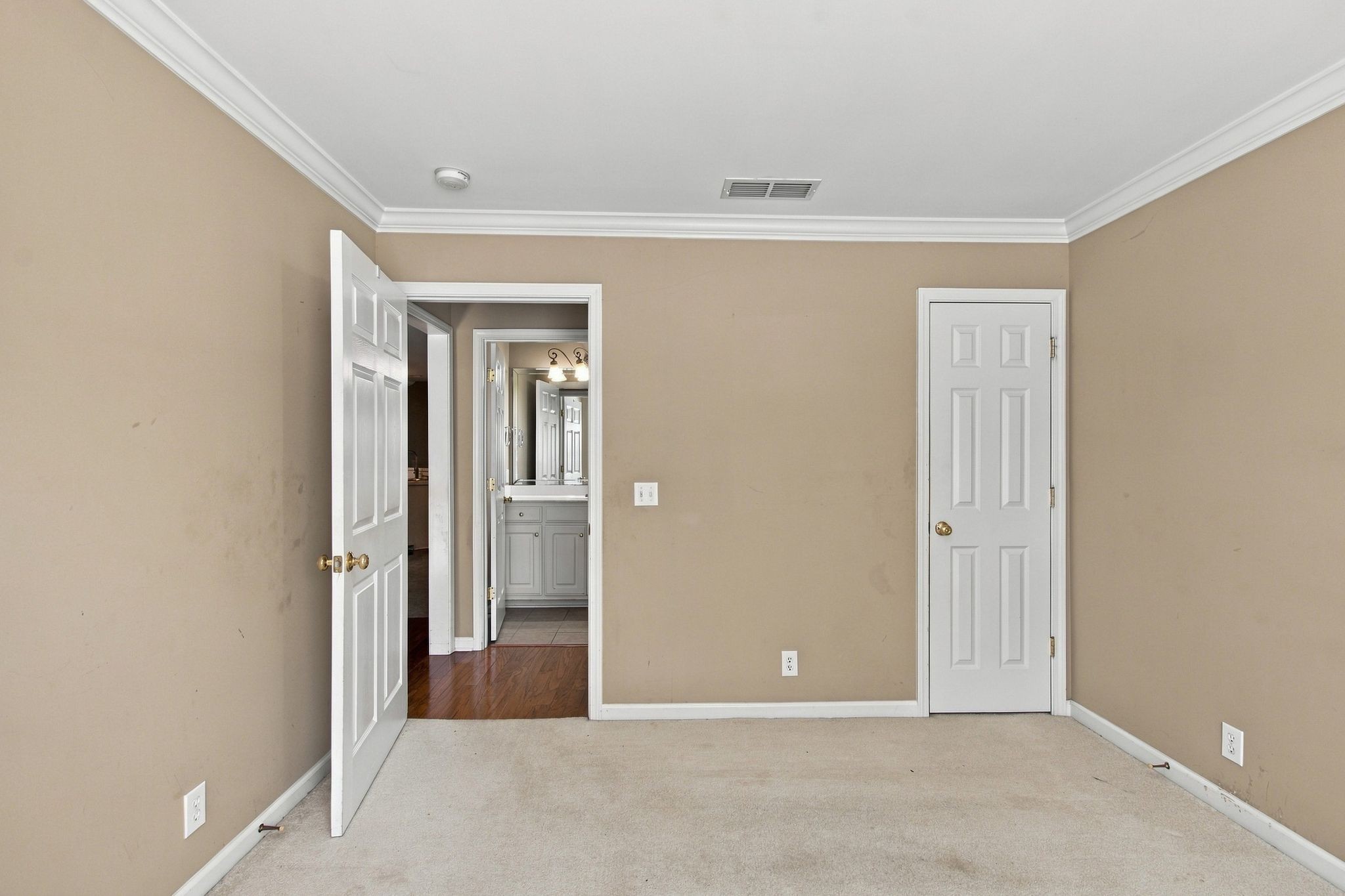 3332 Mershon Dr