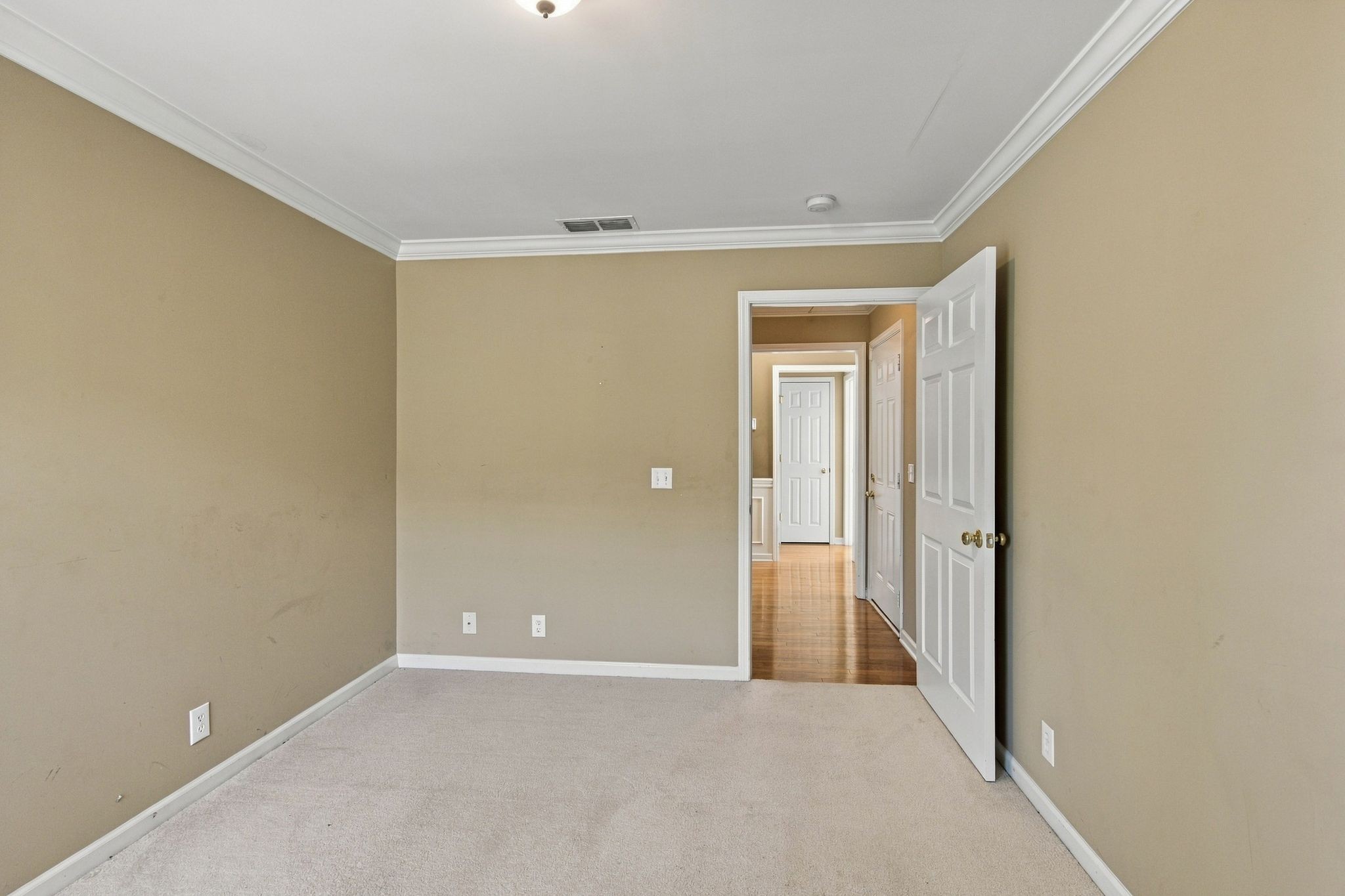 3332 Mershon Dr