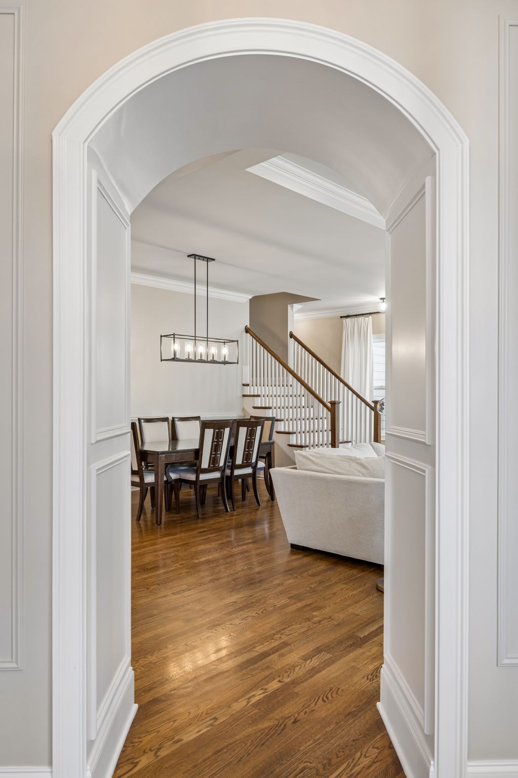 437 Avon River Rd
