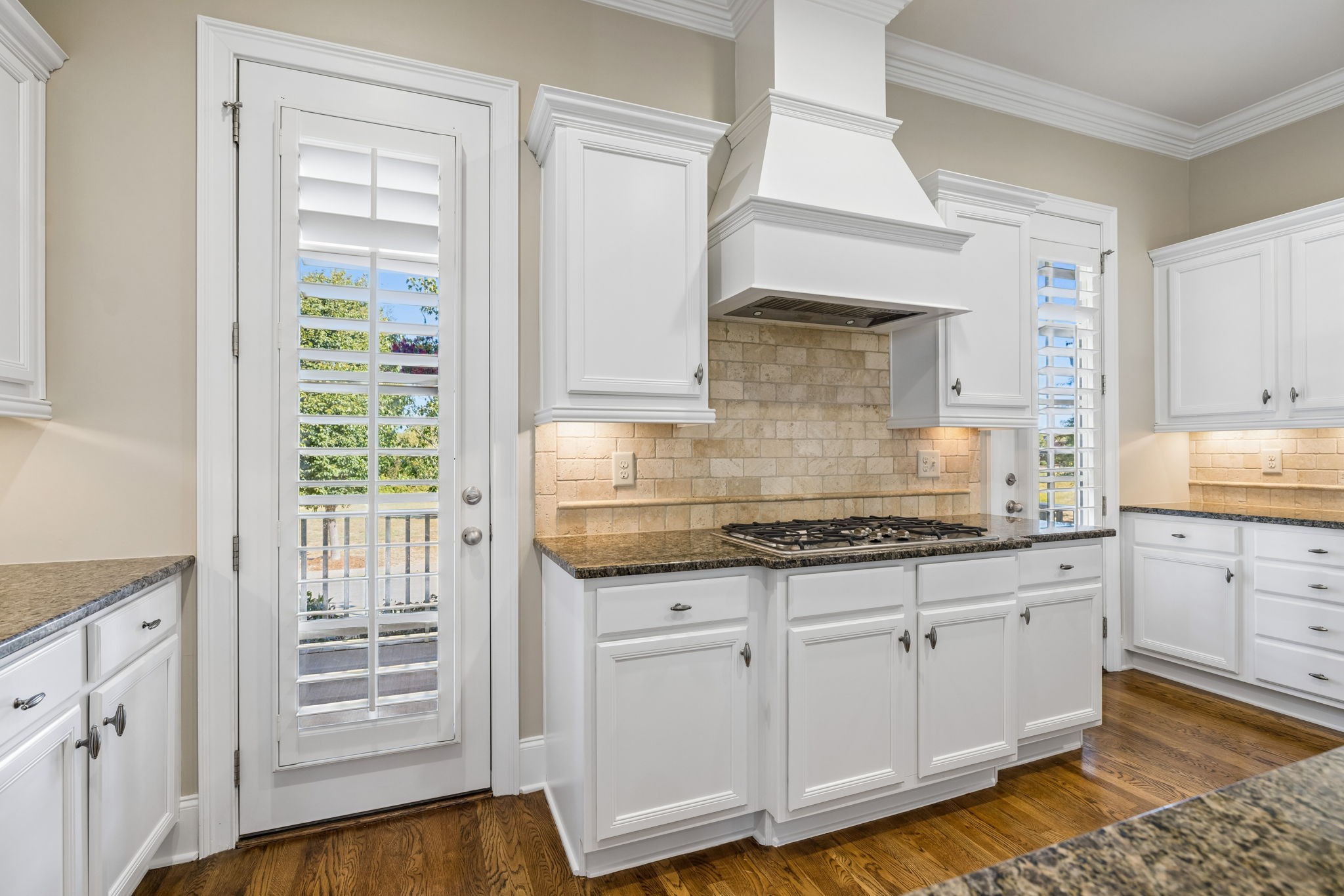 437 Avon River Rd