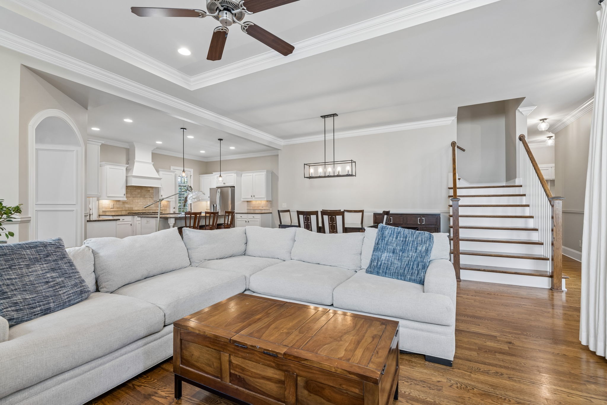 437 Avon River Rd