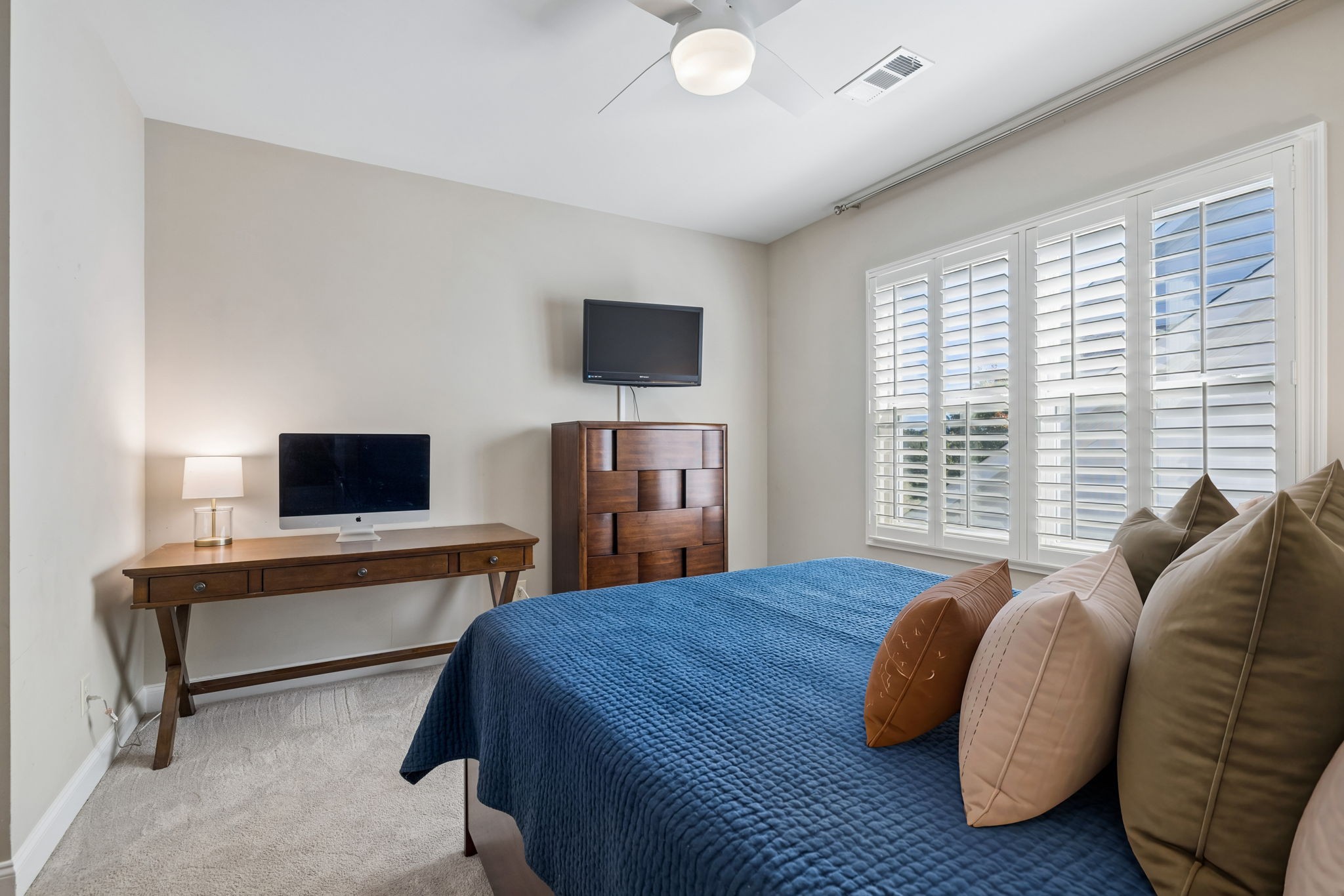 437 Avon River Rd