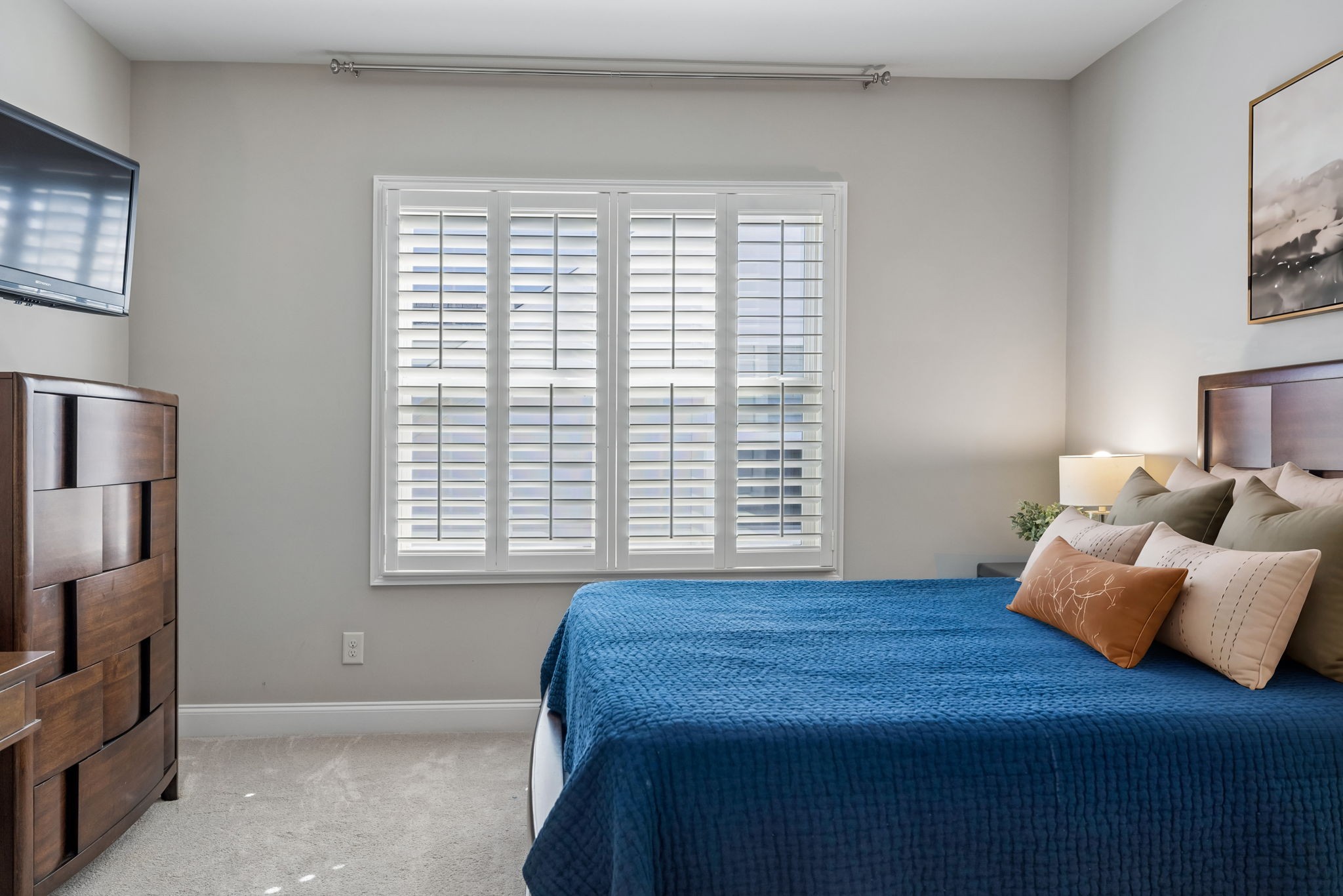 437 Avon River Rd
