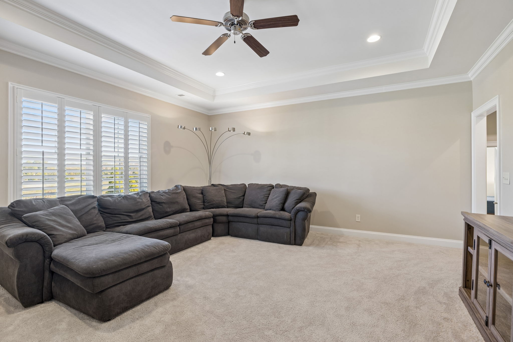 437 Avon River Rd