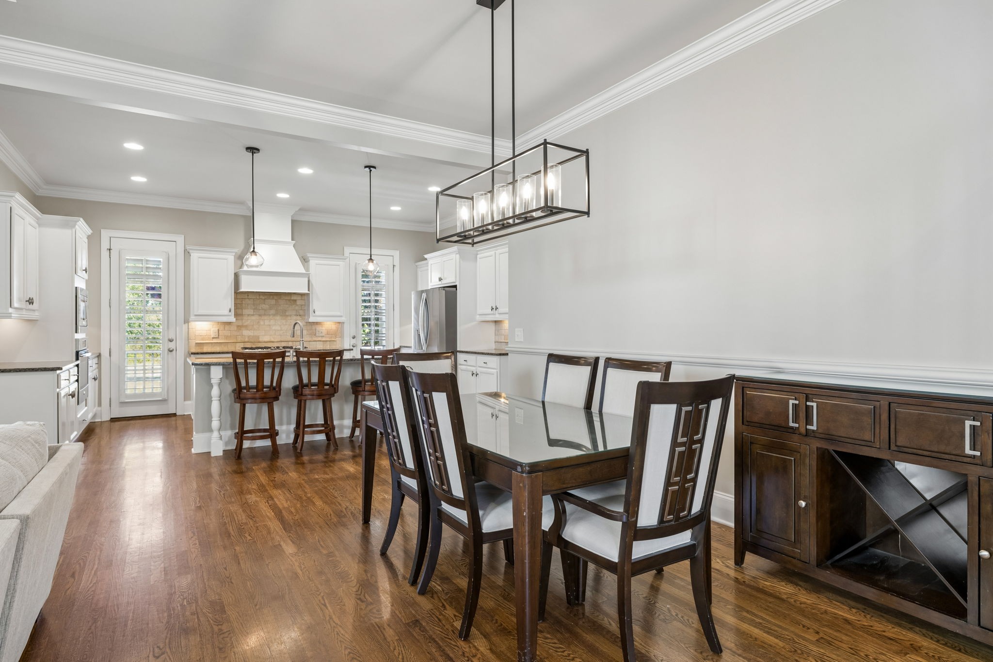 437 Avon River Rd