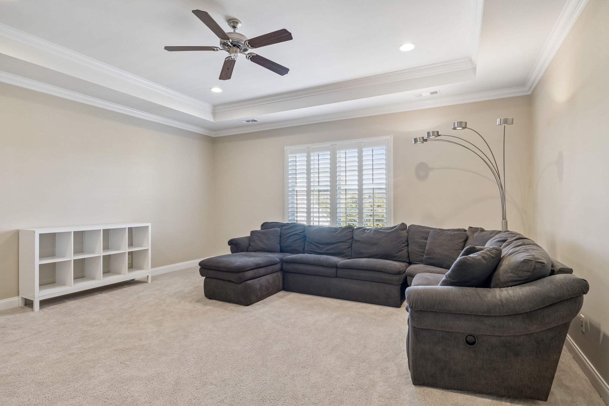 437 Avon River Rd