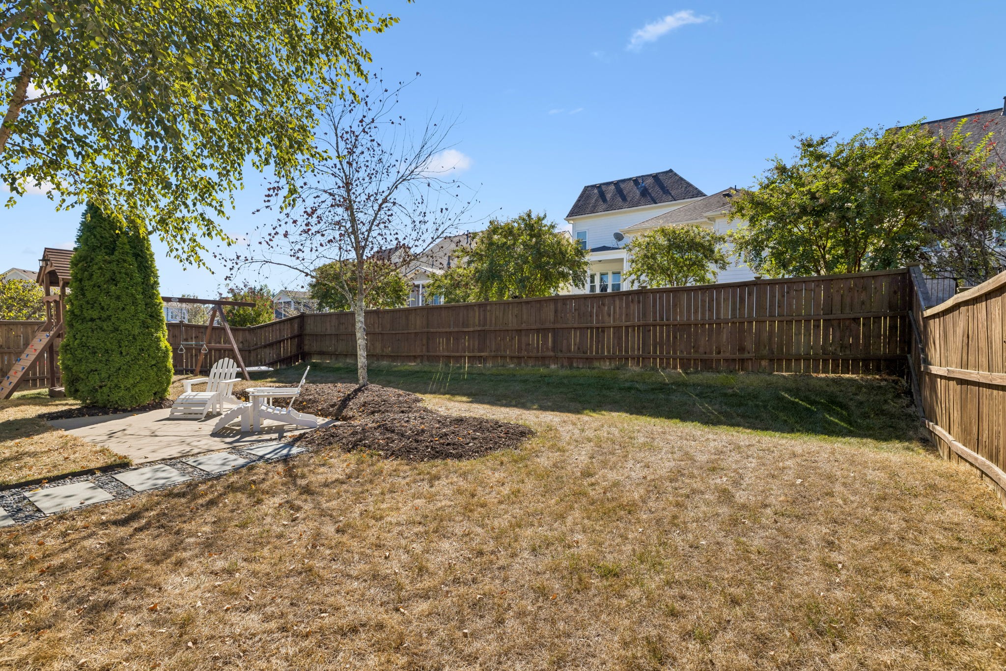 437 Avon River Rd