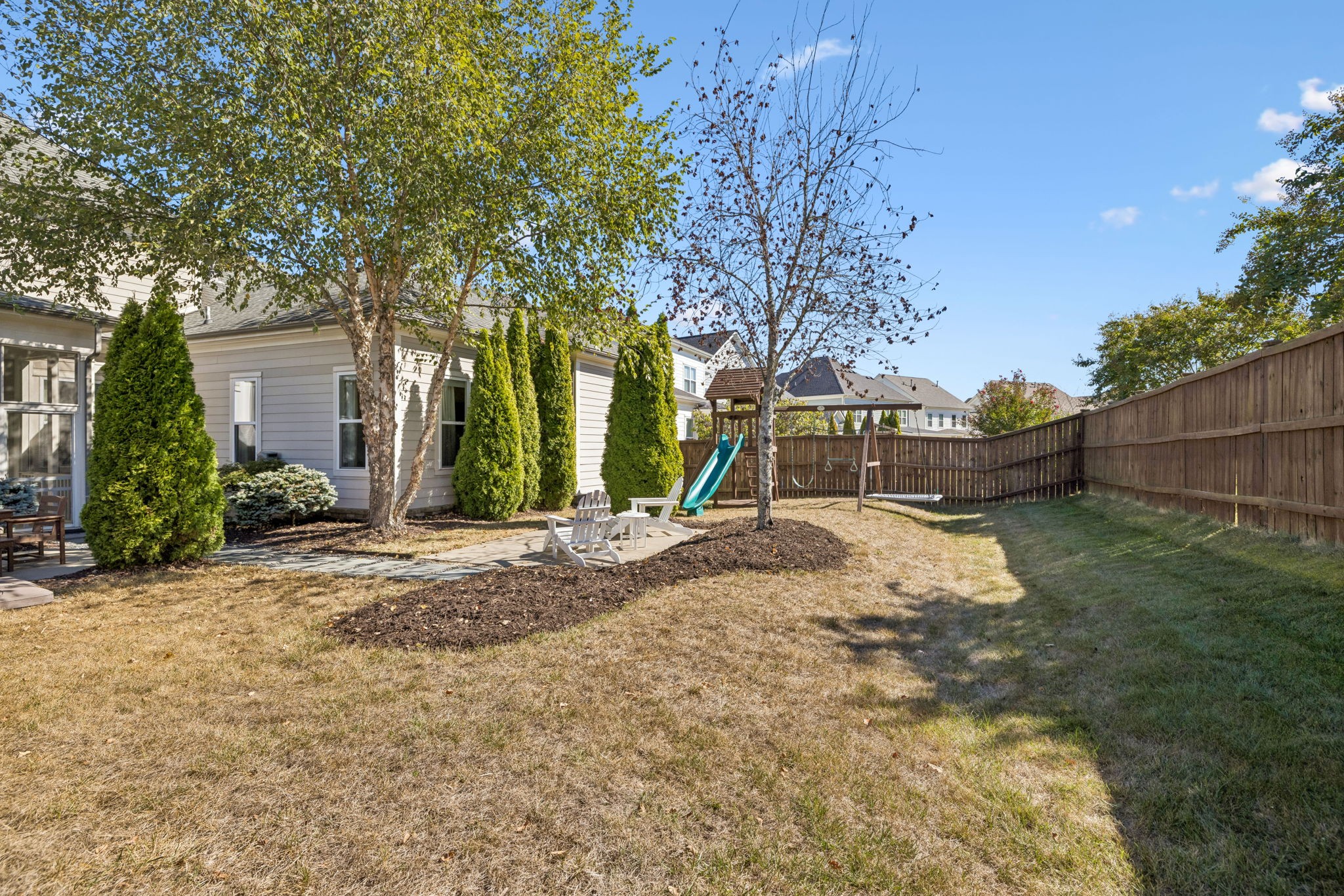 437 Avon River Rd