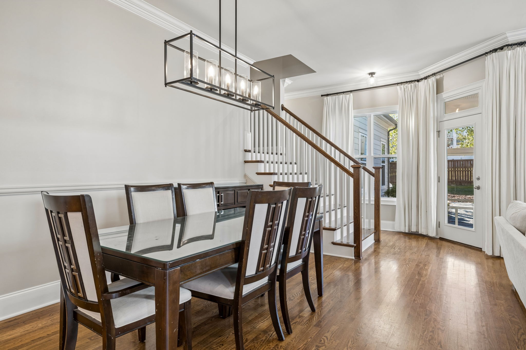 437 Avon River Rd