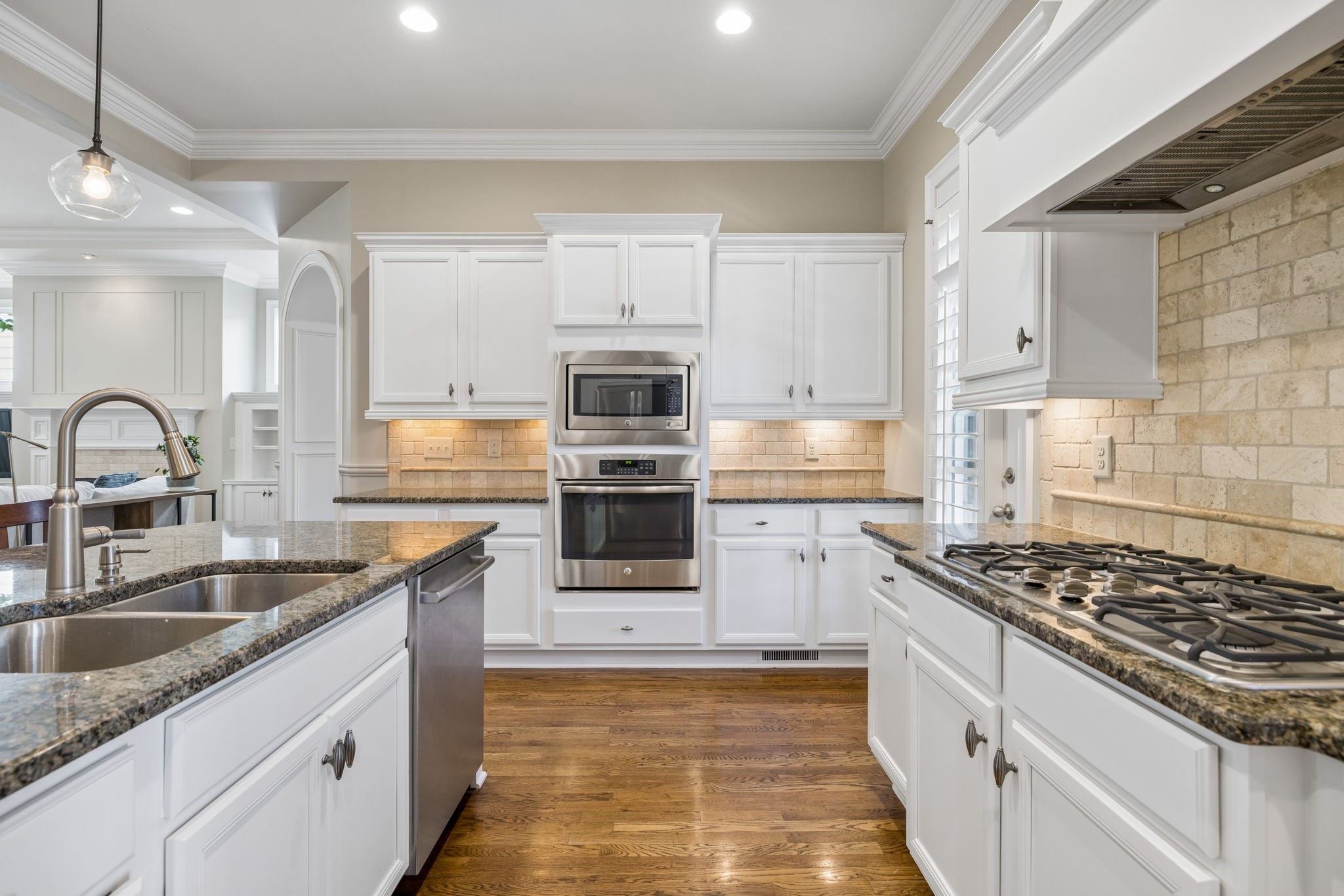 437 Avon River Rd