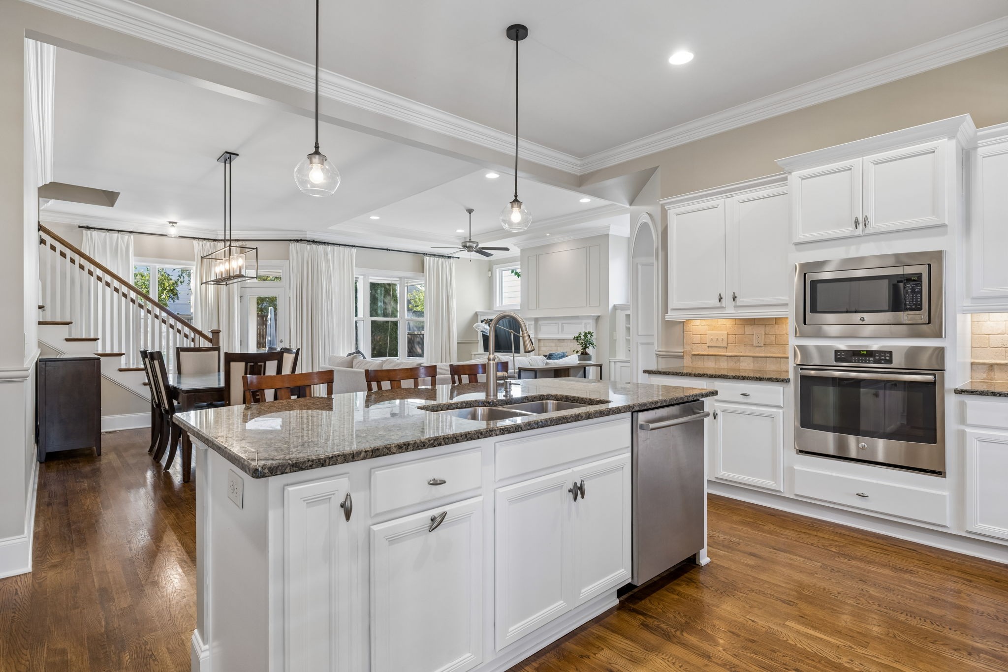 437 Avon River Rd