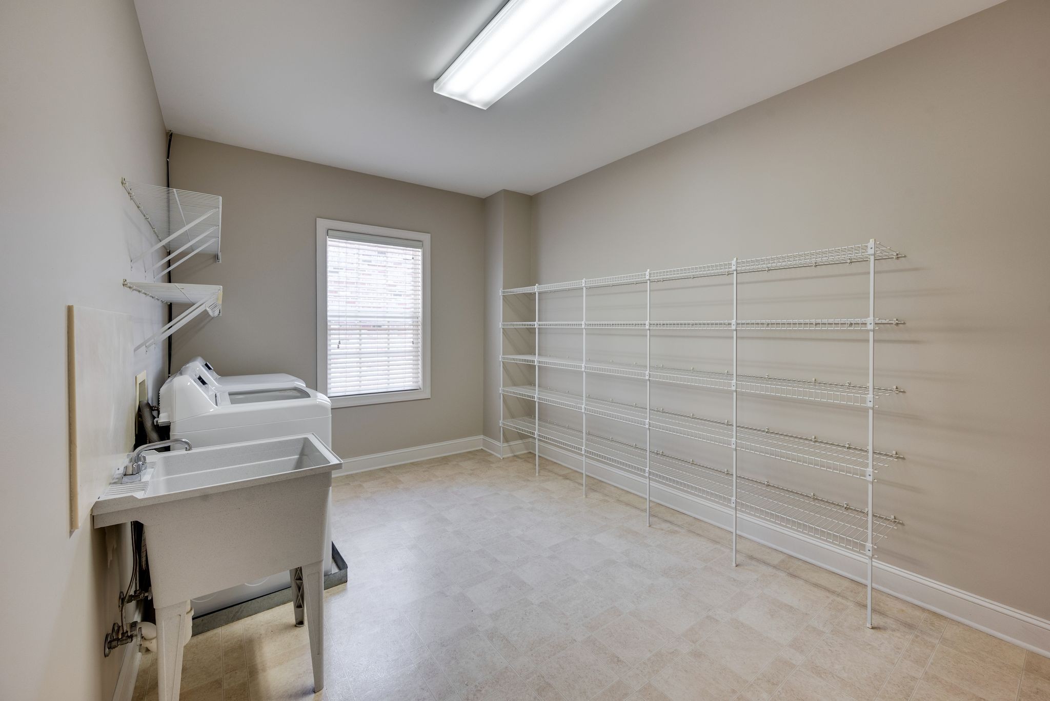 301 Williams Ct