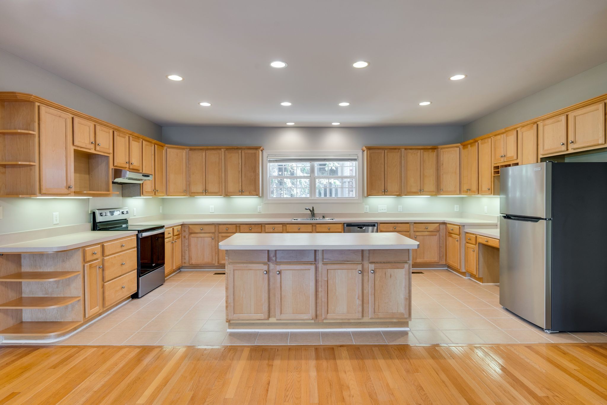 301 Williams Ct