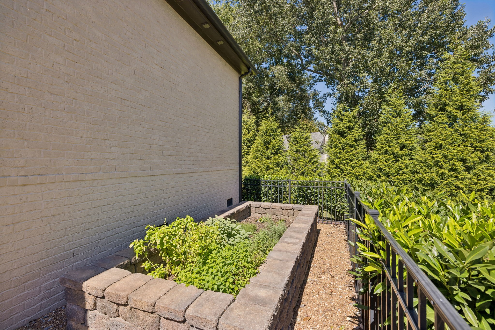 408 Melba Cir