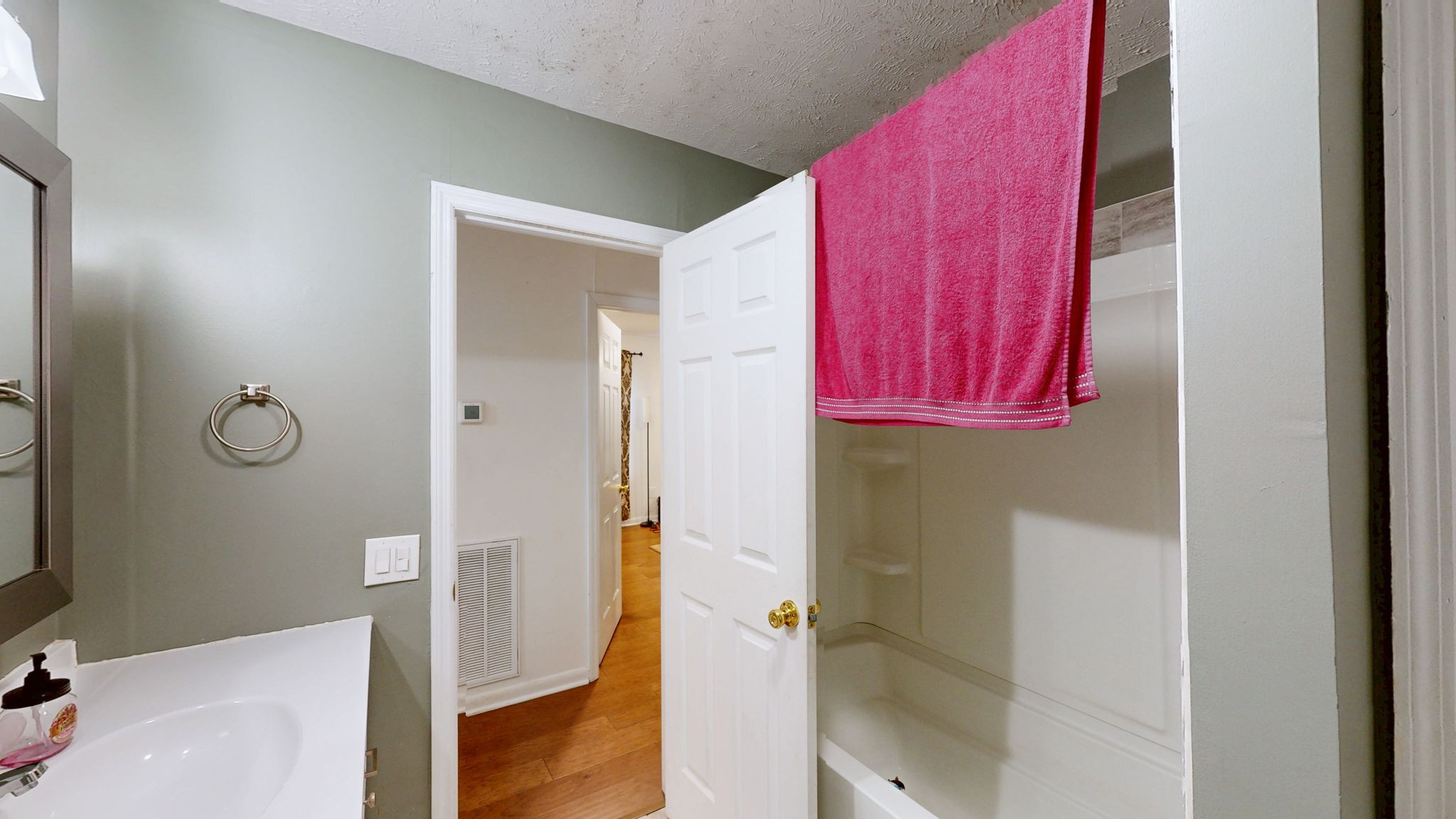 215 Sunrise Ave