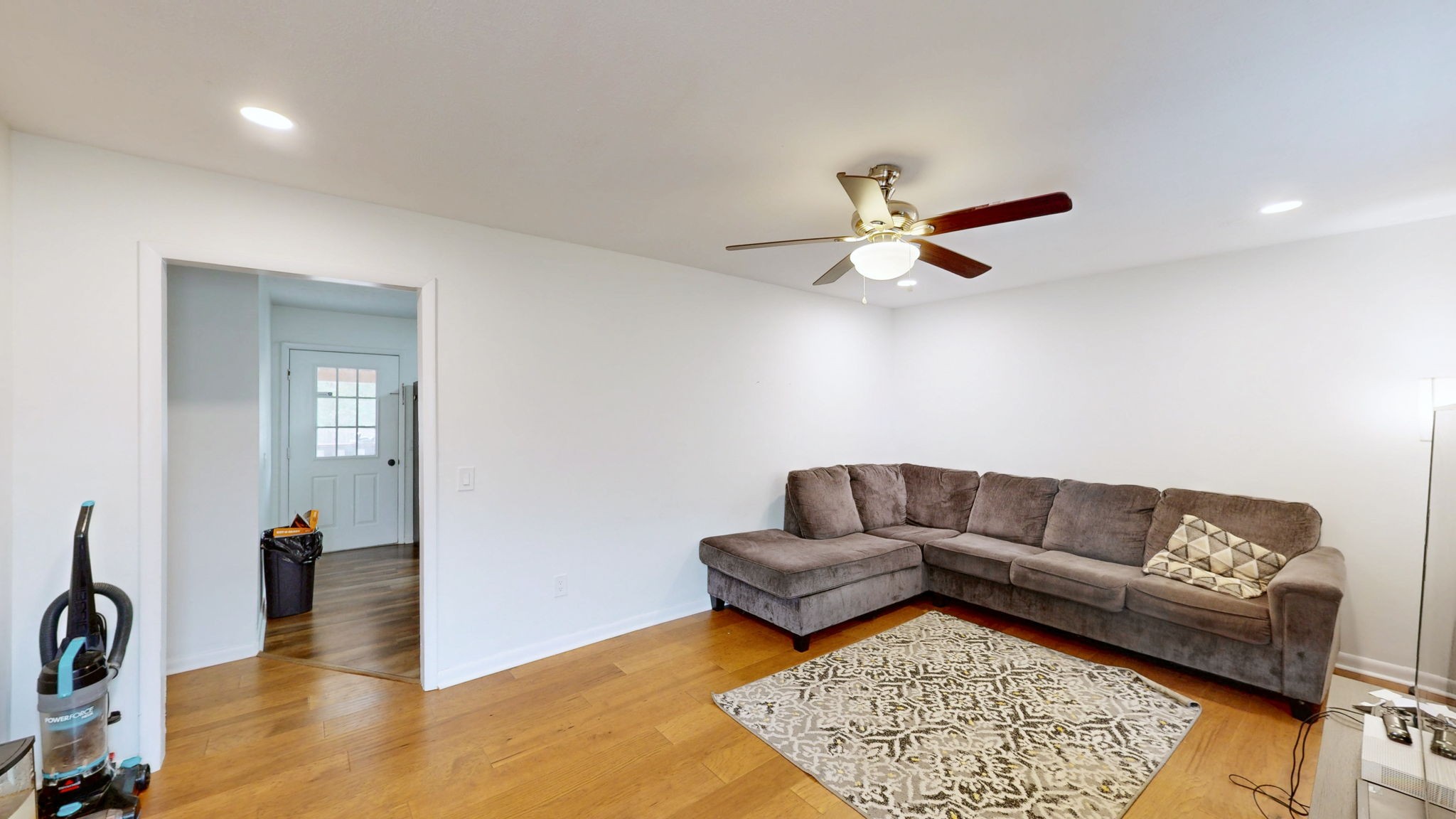 215 Sunrise Ave