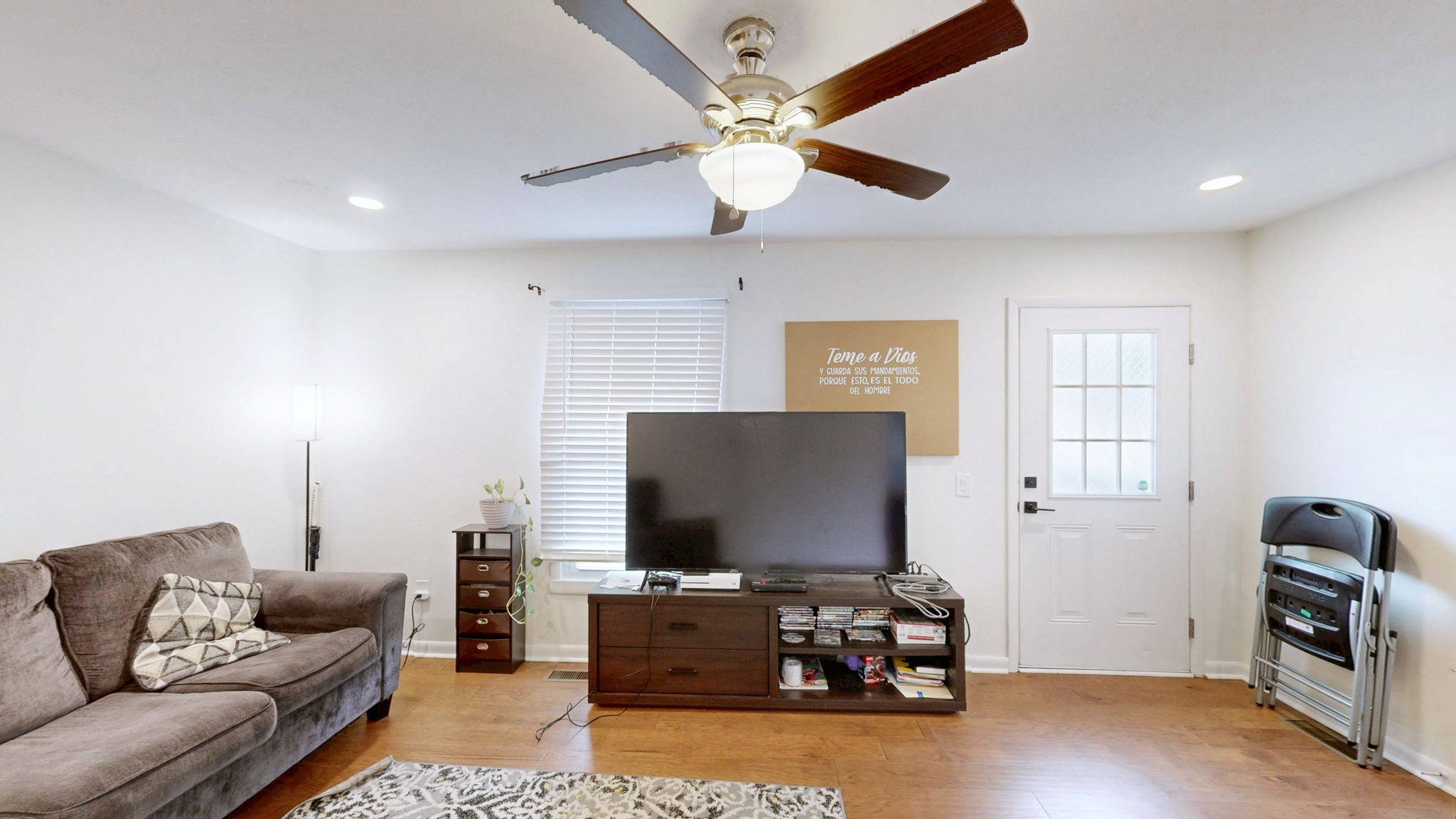215 Sunrise Ave