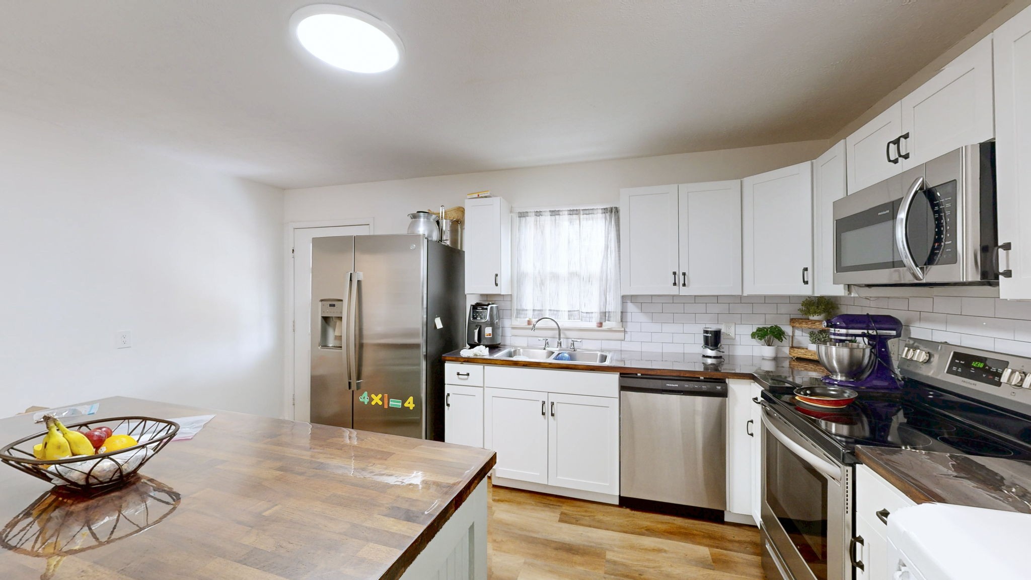 215 Sunrise Ave