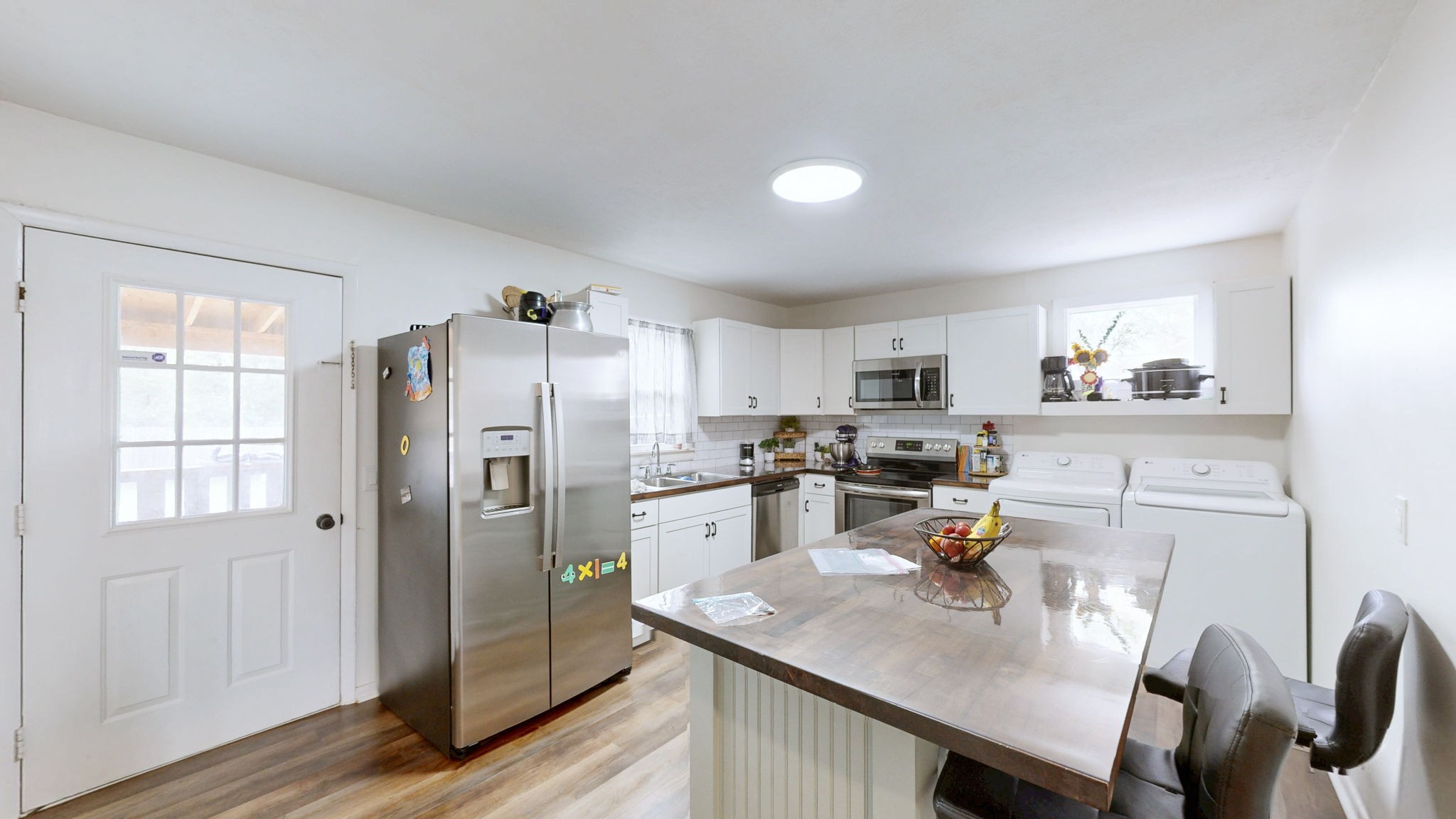215 Sunrise Ave