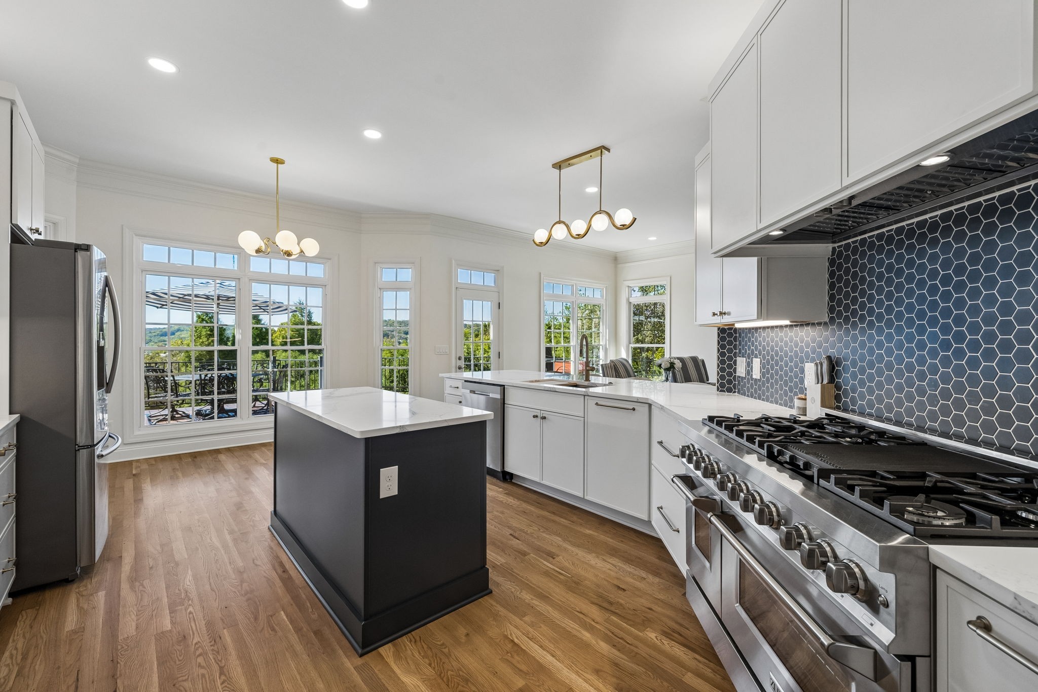 1607 Robby Ct