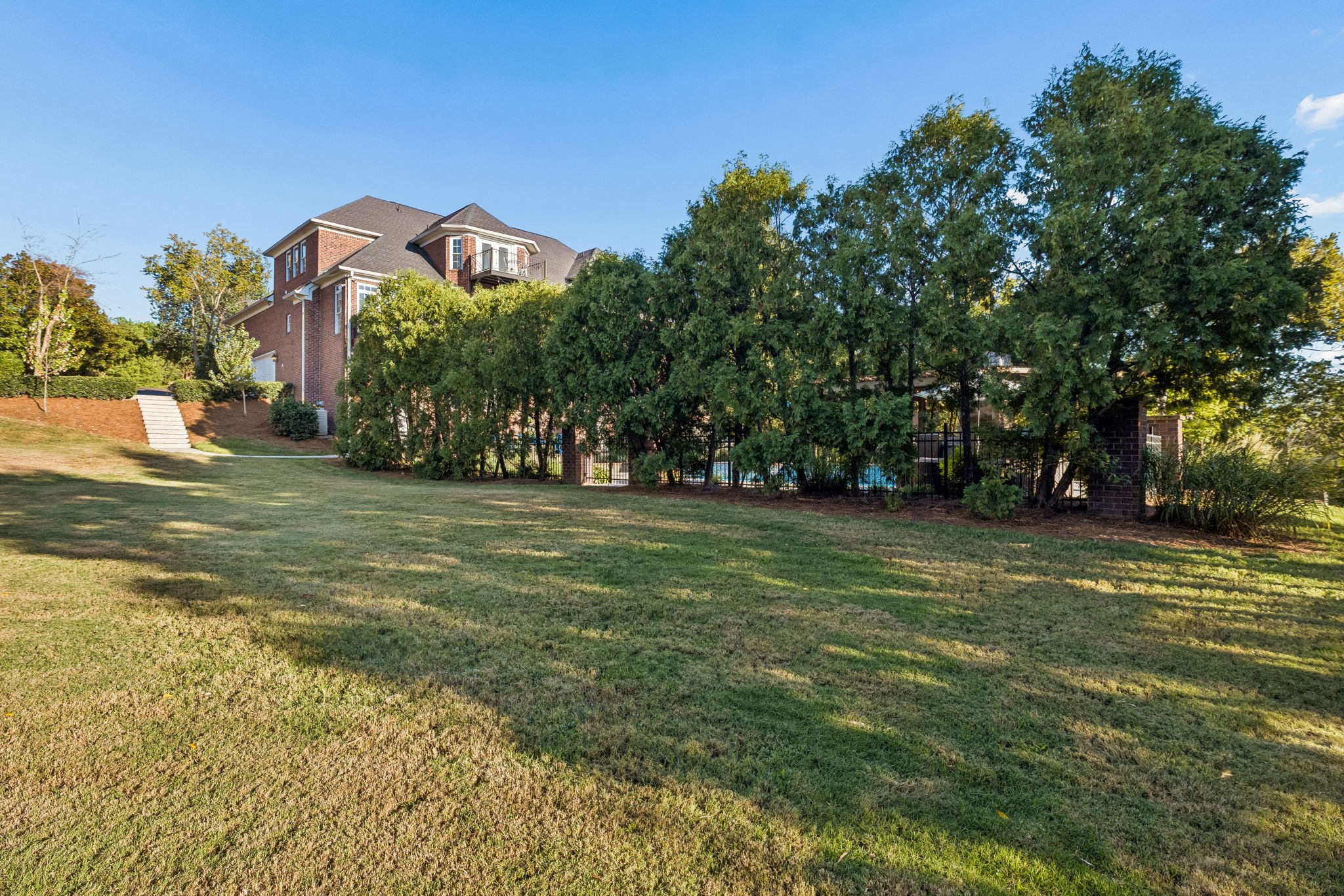 1607 Robby Ct