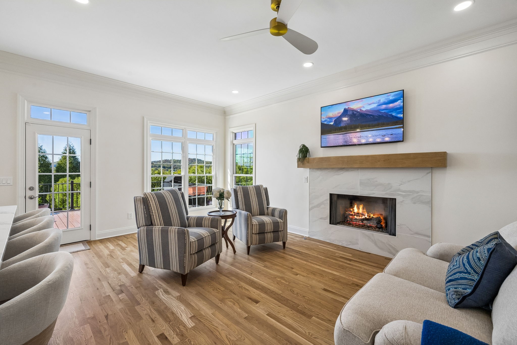 1607 Robby Ct