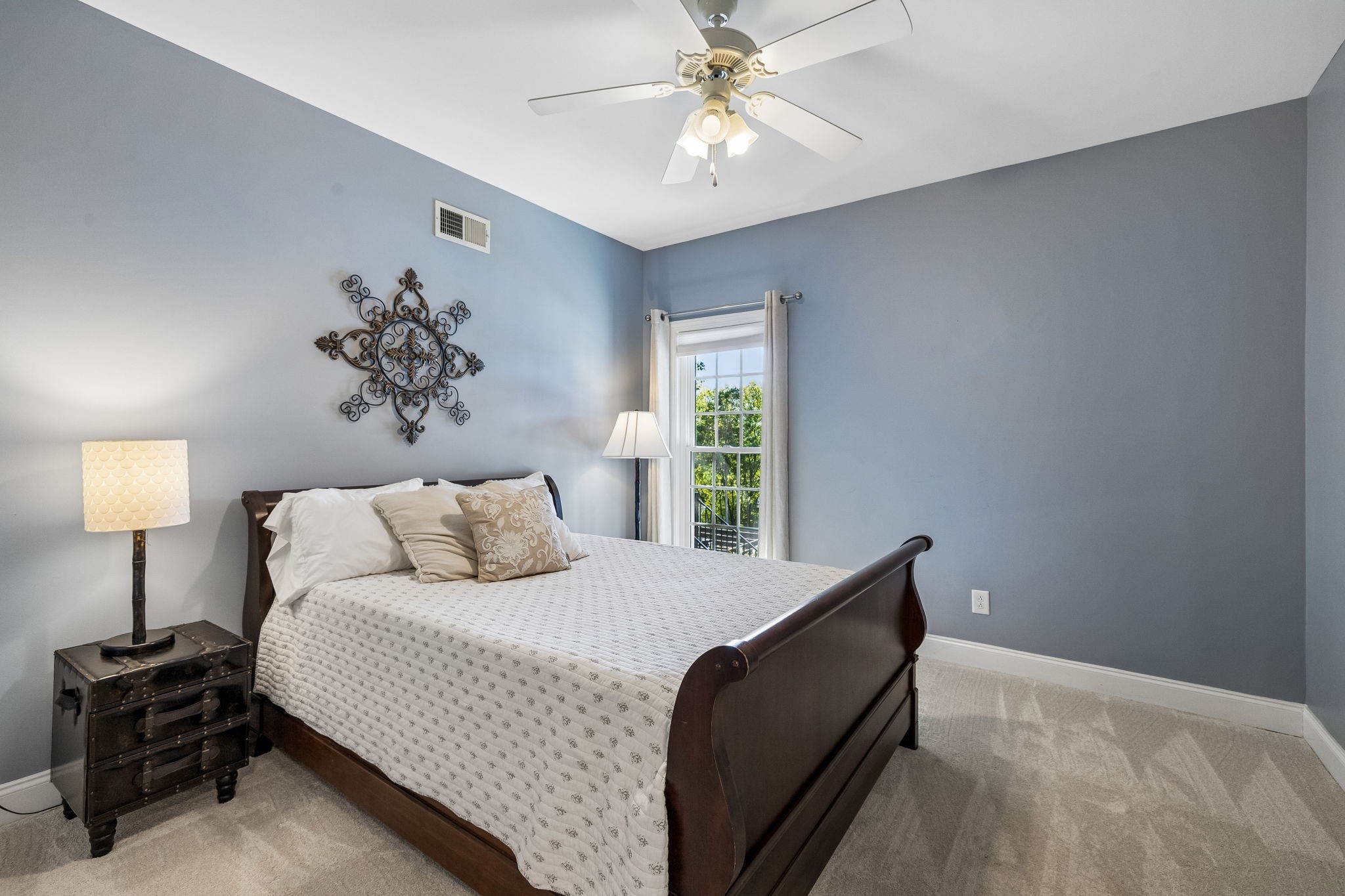 1607 Robby Ct