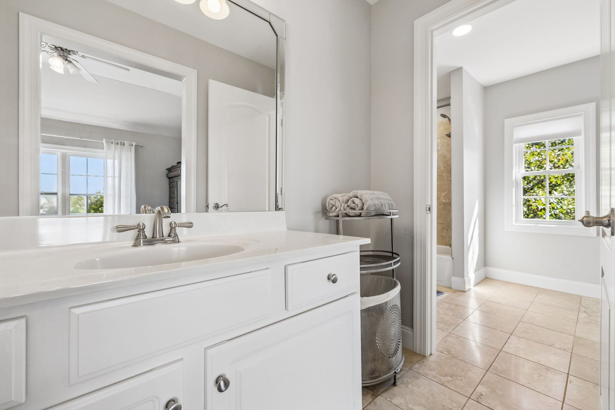 1607 Robby Ct
