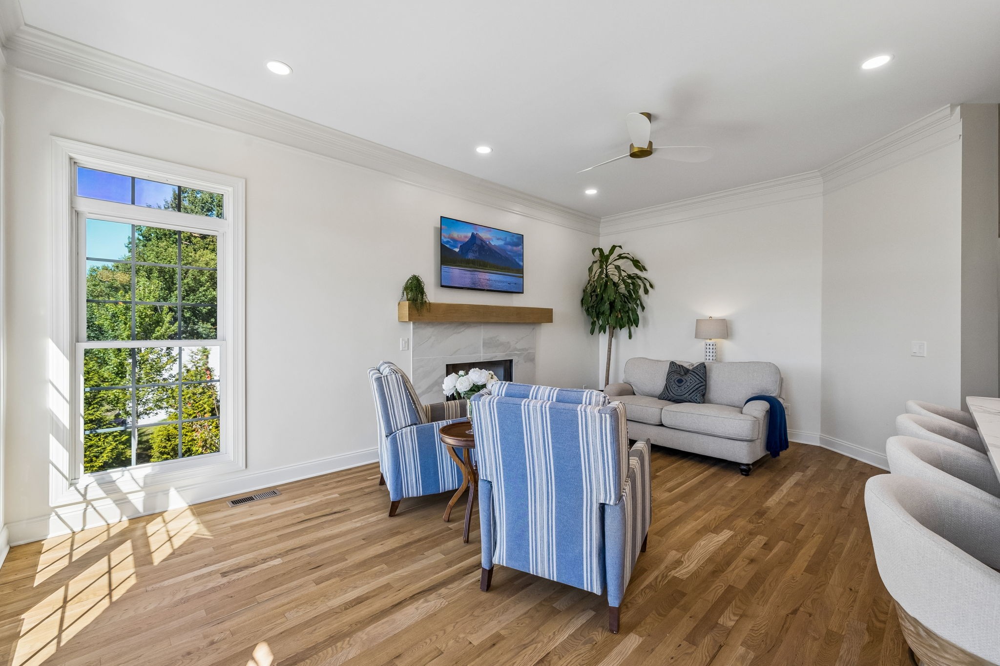 1607 Robby Ct