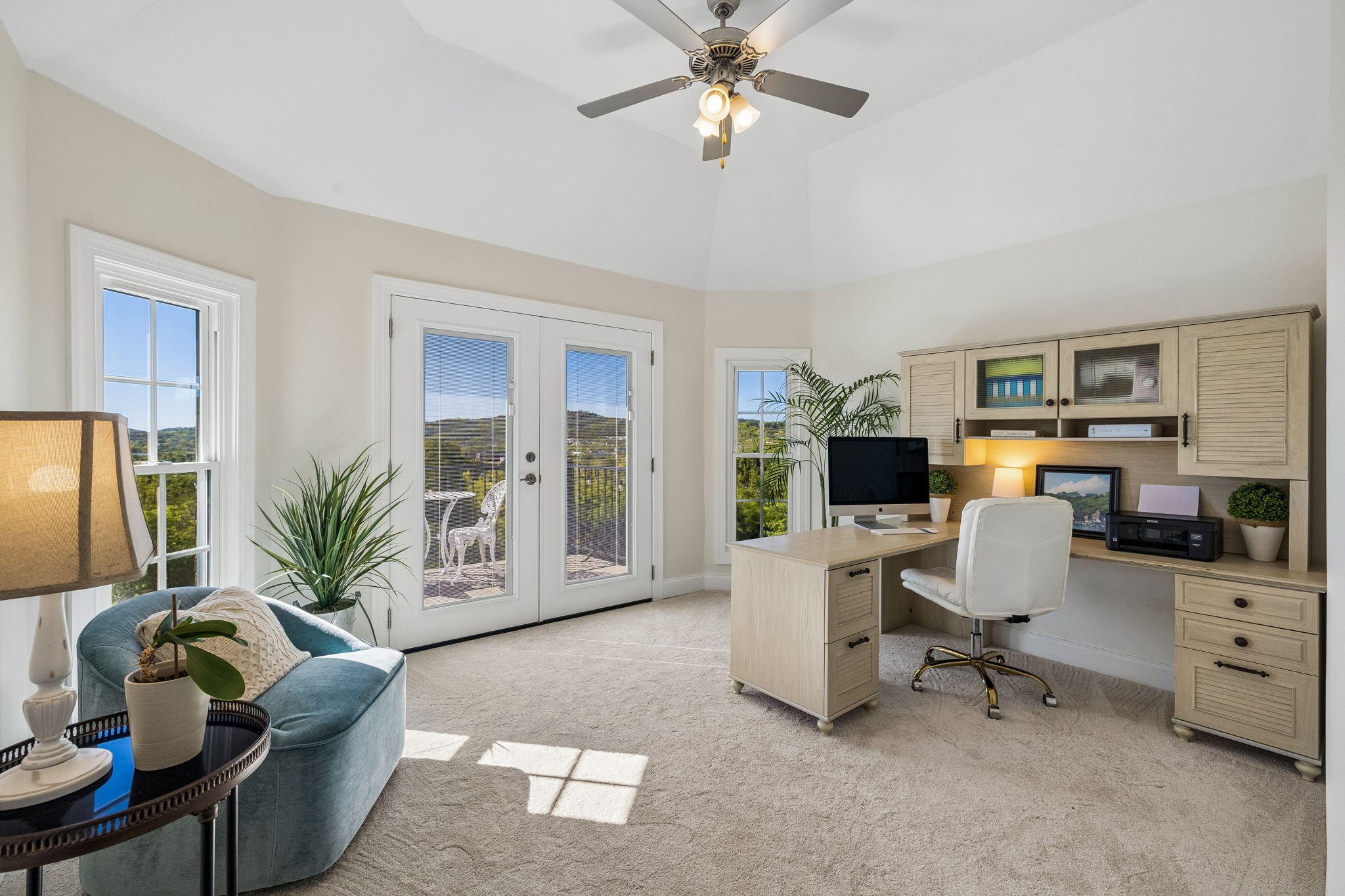 1607 Robby Ct
