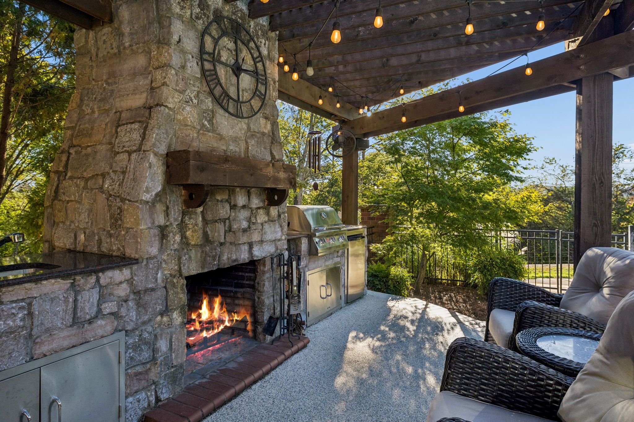 1607 Robby Ct