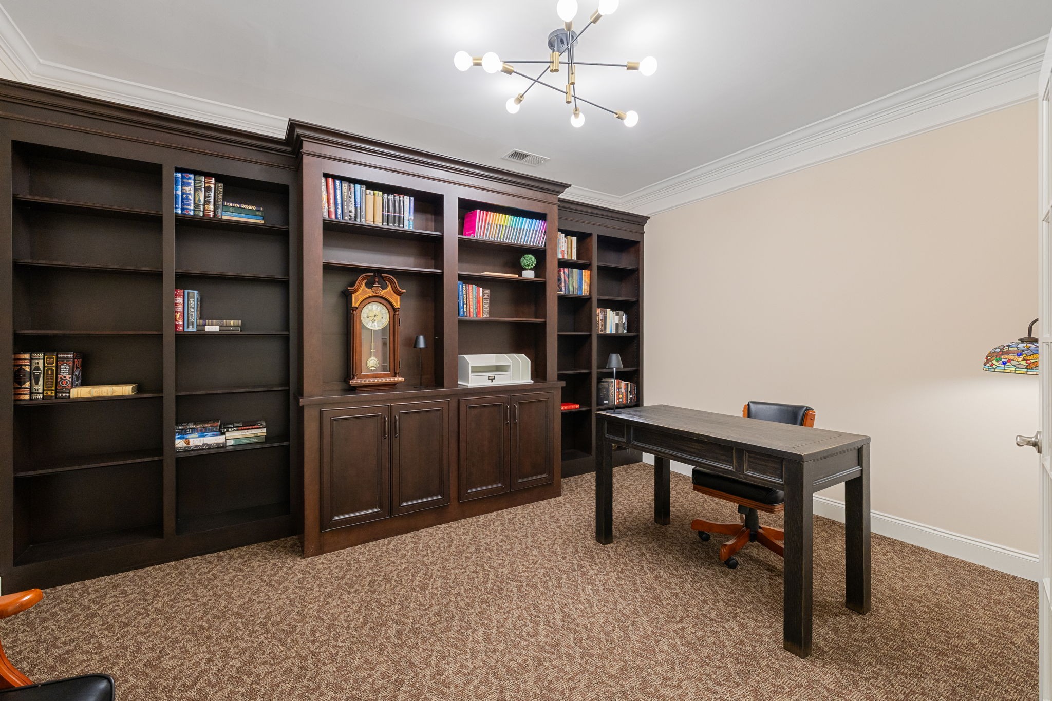 1607 Robby Ct