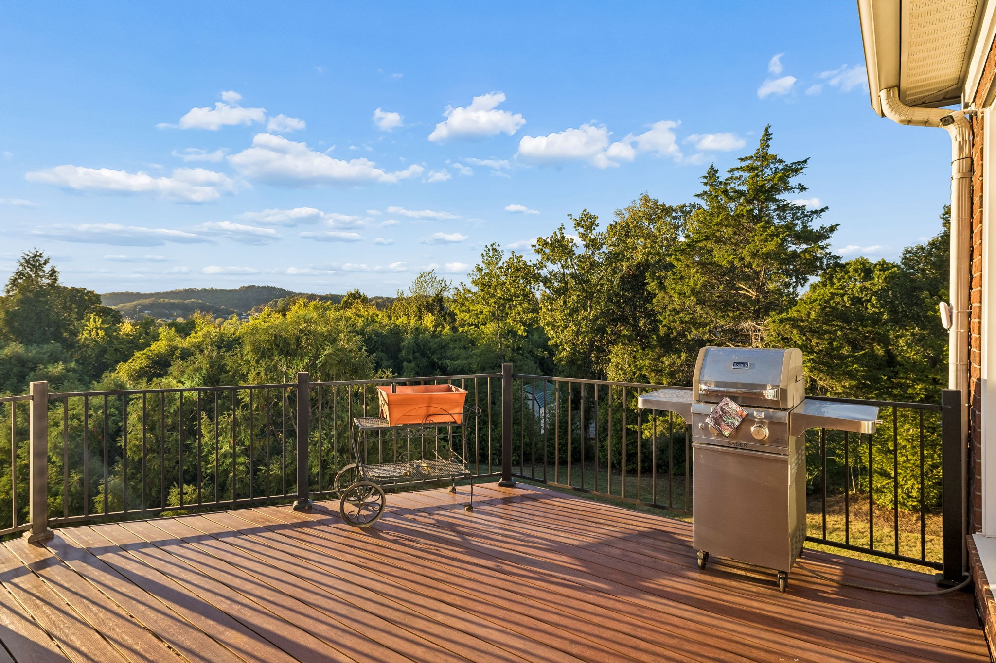1607 Robby Ct