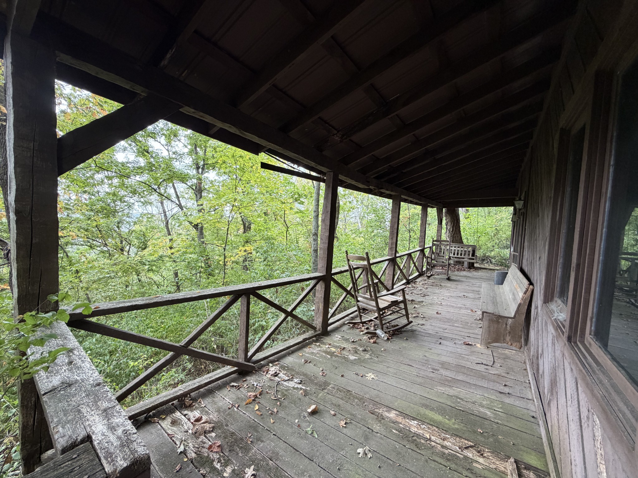 6916 River Road Pike