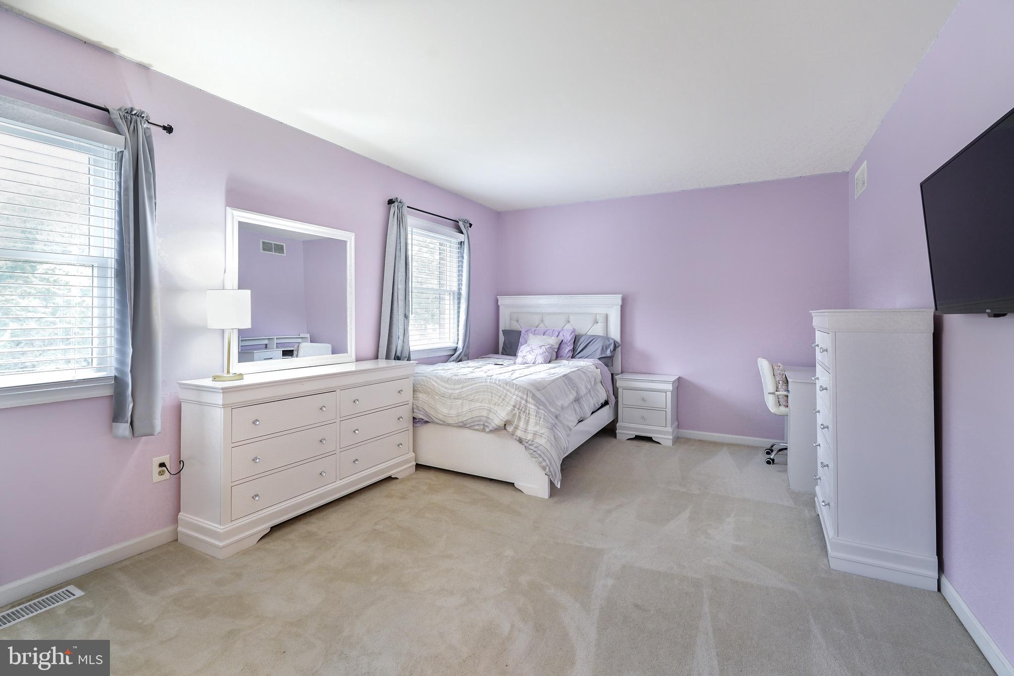 3 PIN OAK DRIVE
