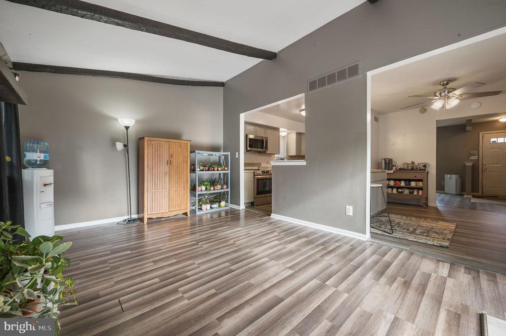 118 QUAIL HOLLOW DRIVE