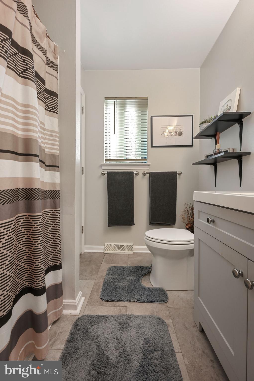 118 QUAIL HOLLOW DRIVE