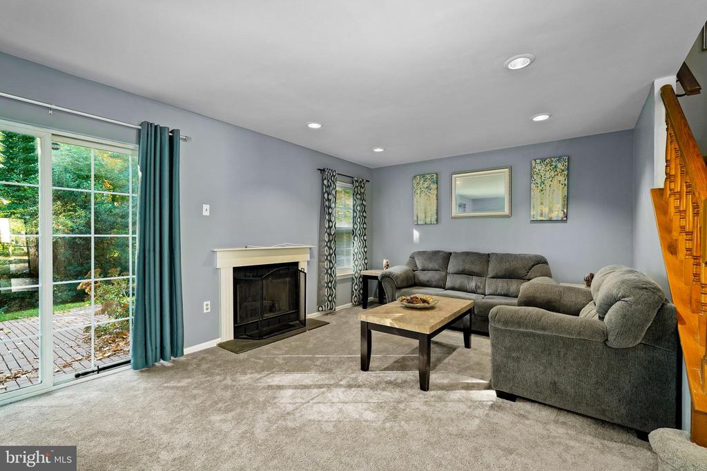 324 Stonebridge Blvd