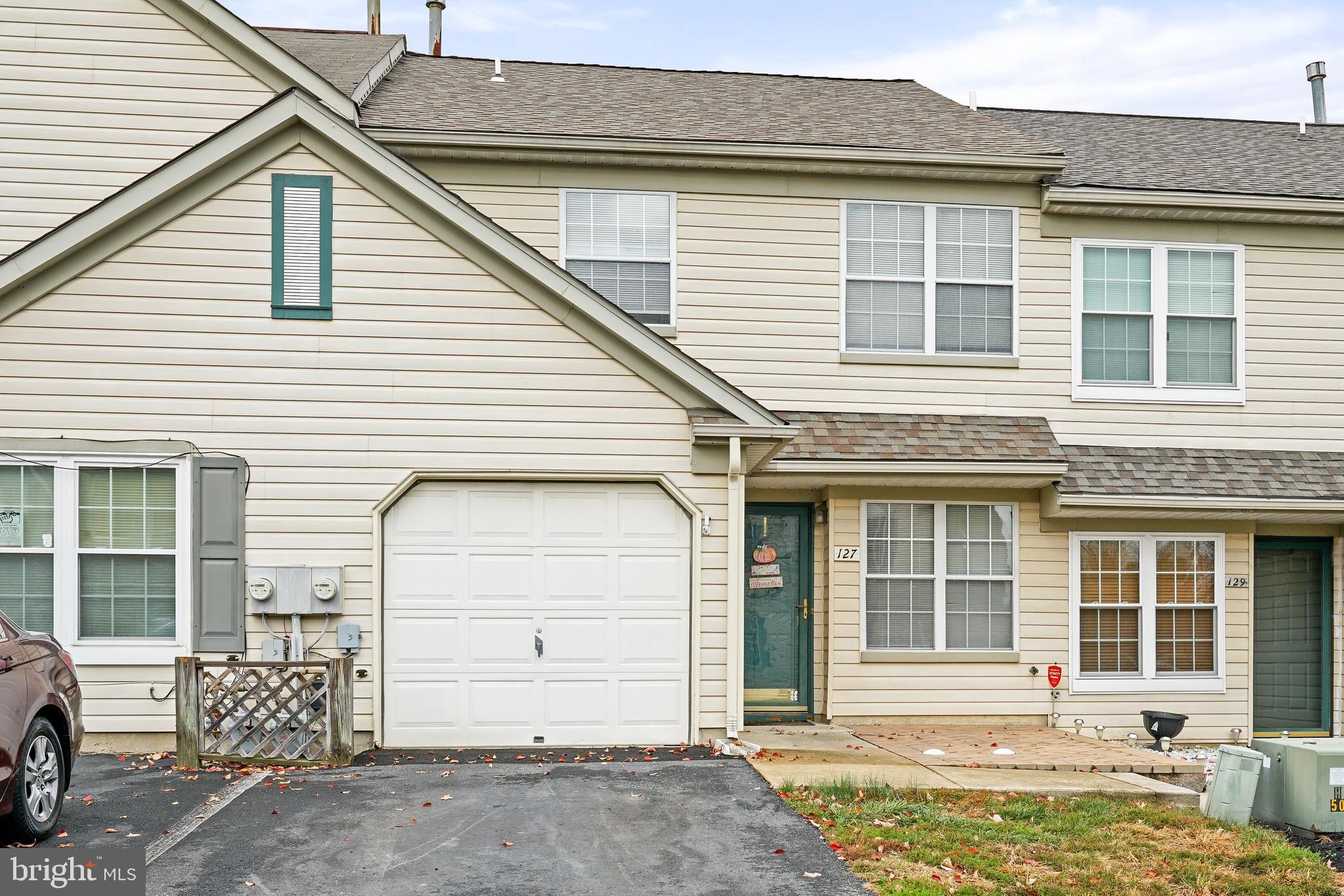 127 Stonebridge Blvd