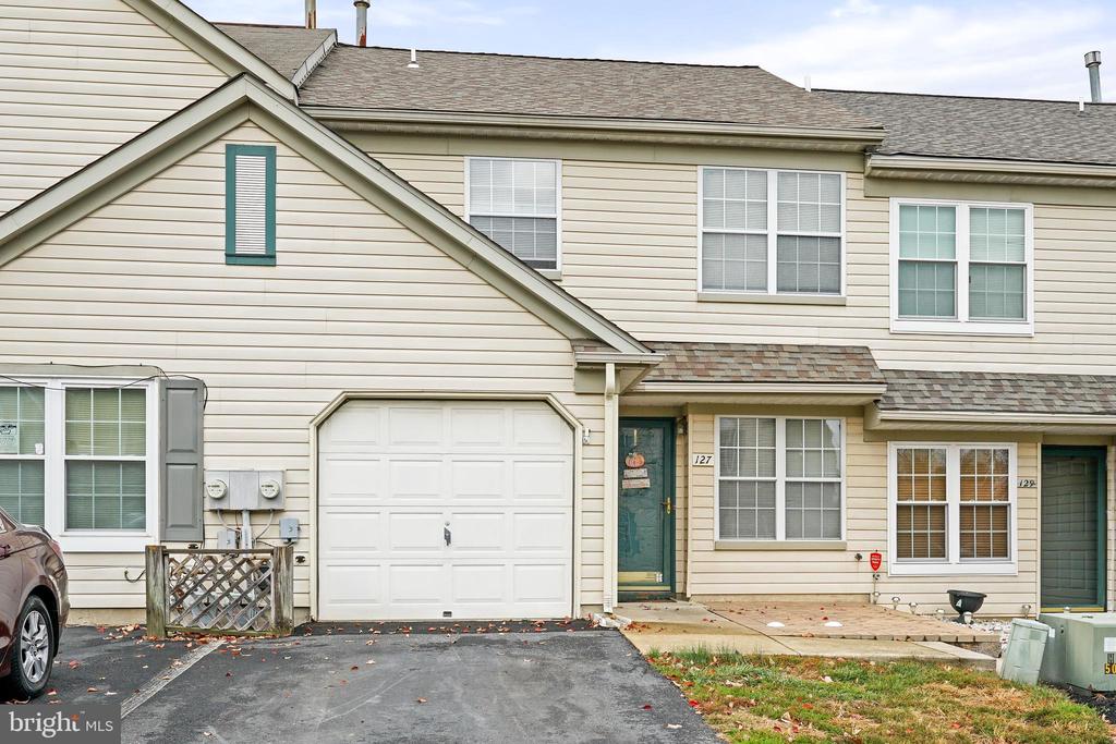 127 Stonebridge Blvd